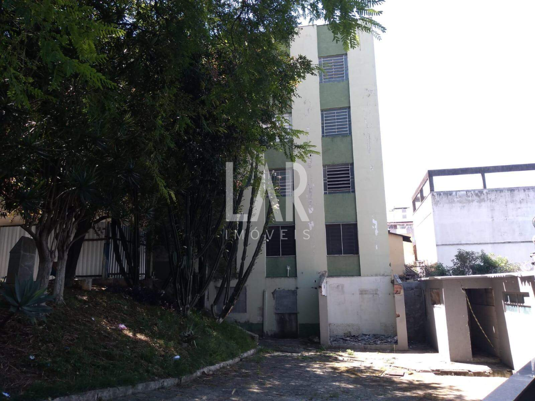Prédio de 34 quartos à venda, Alto Barroca, Belo Horizonte - MG