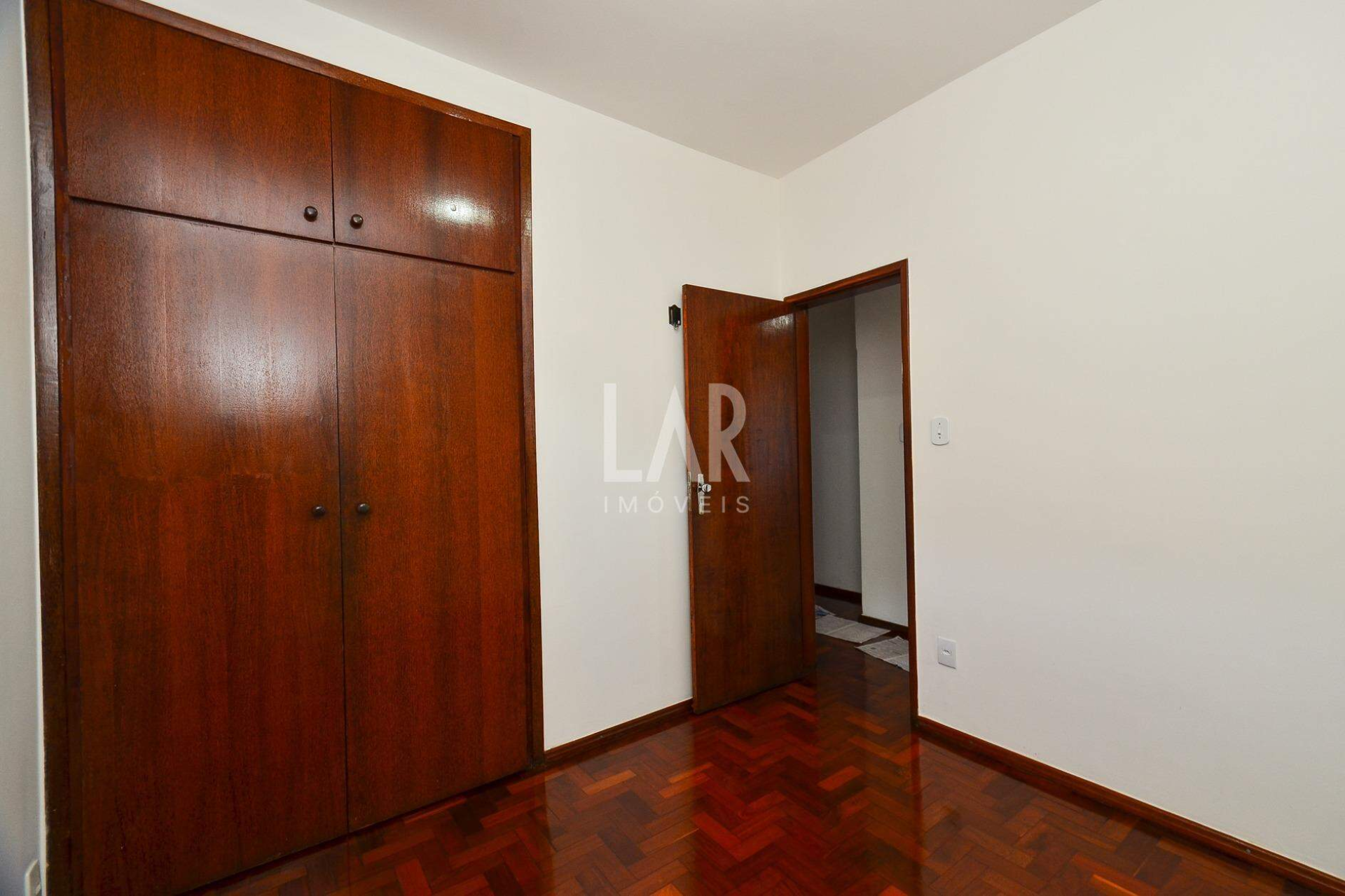 Apartamento de 3 quartos para alugar, Coração Eucarístico, Belo Horizonte - MG