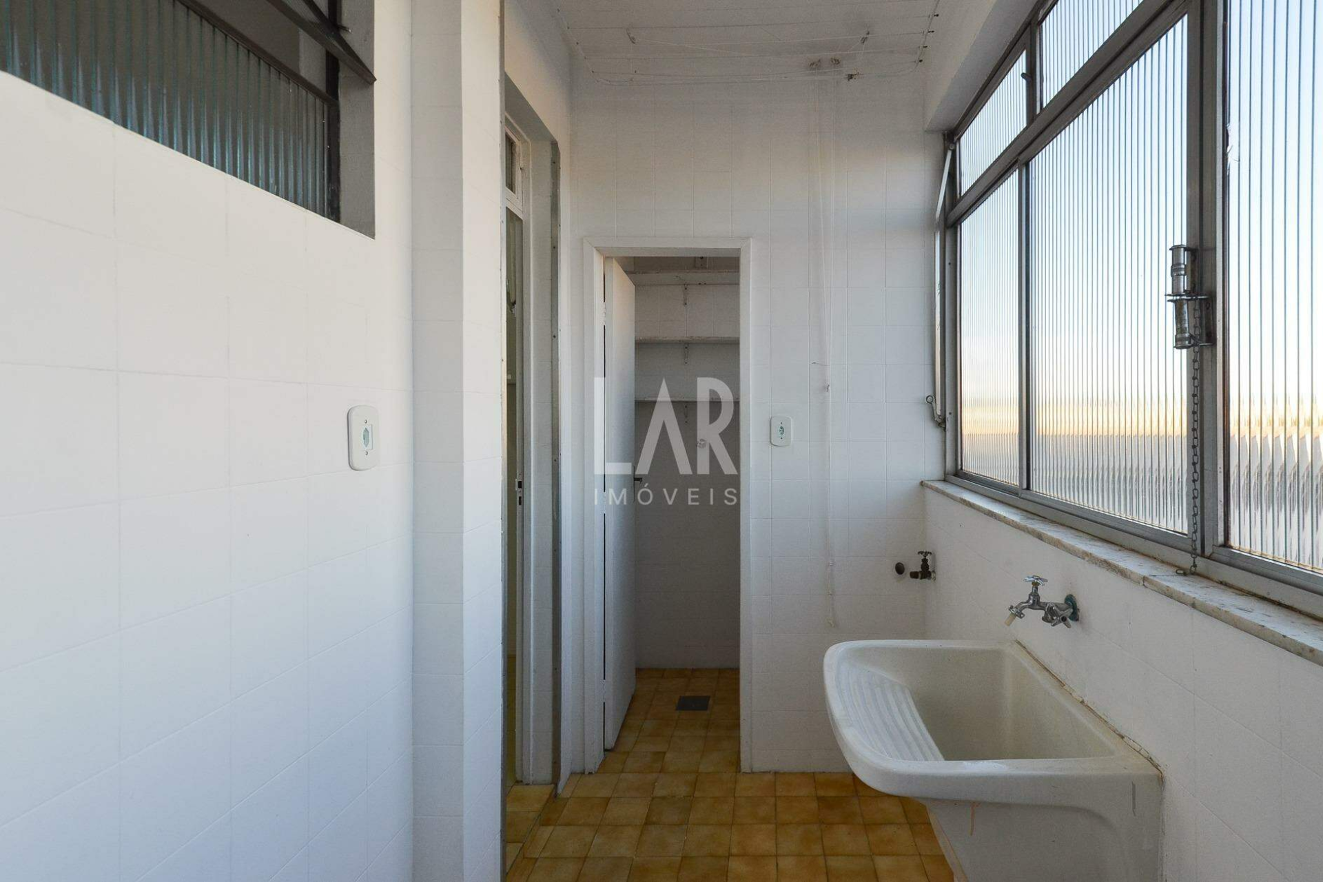 Apartamento de 3 quartos para alugar, Coração Eucarístico, Belo Horizonte - MG