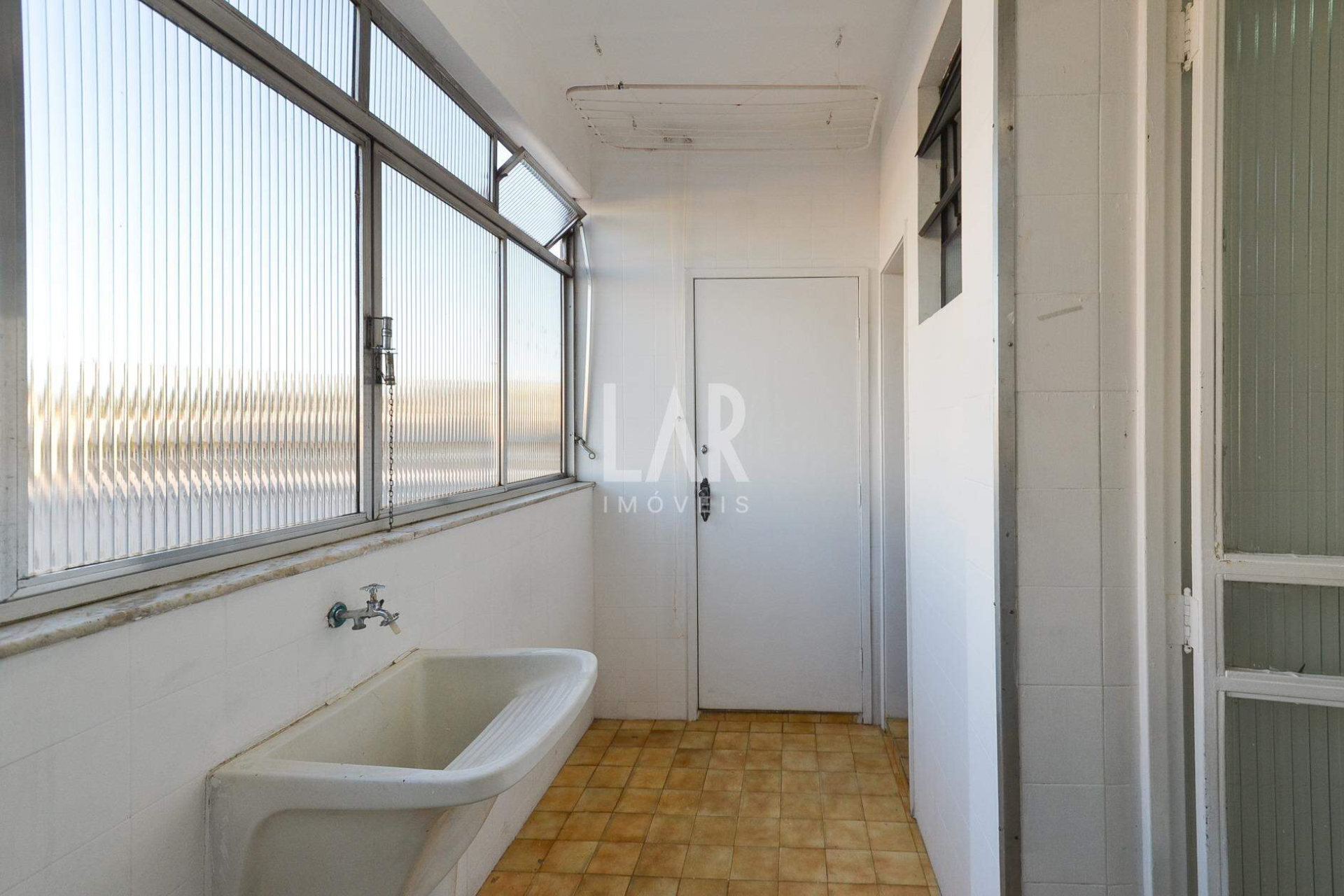 Apartamento de 3 quartos para alugar, Coração Eucarístico, Belo Horizonte - MG
