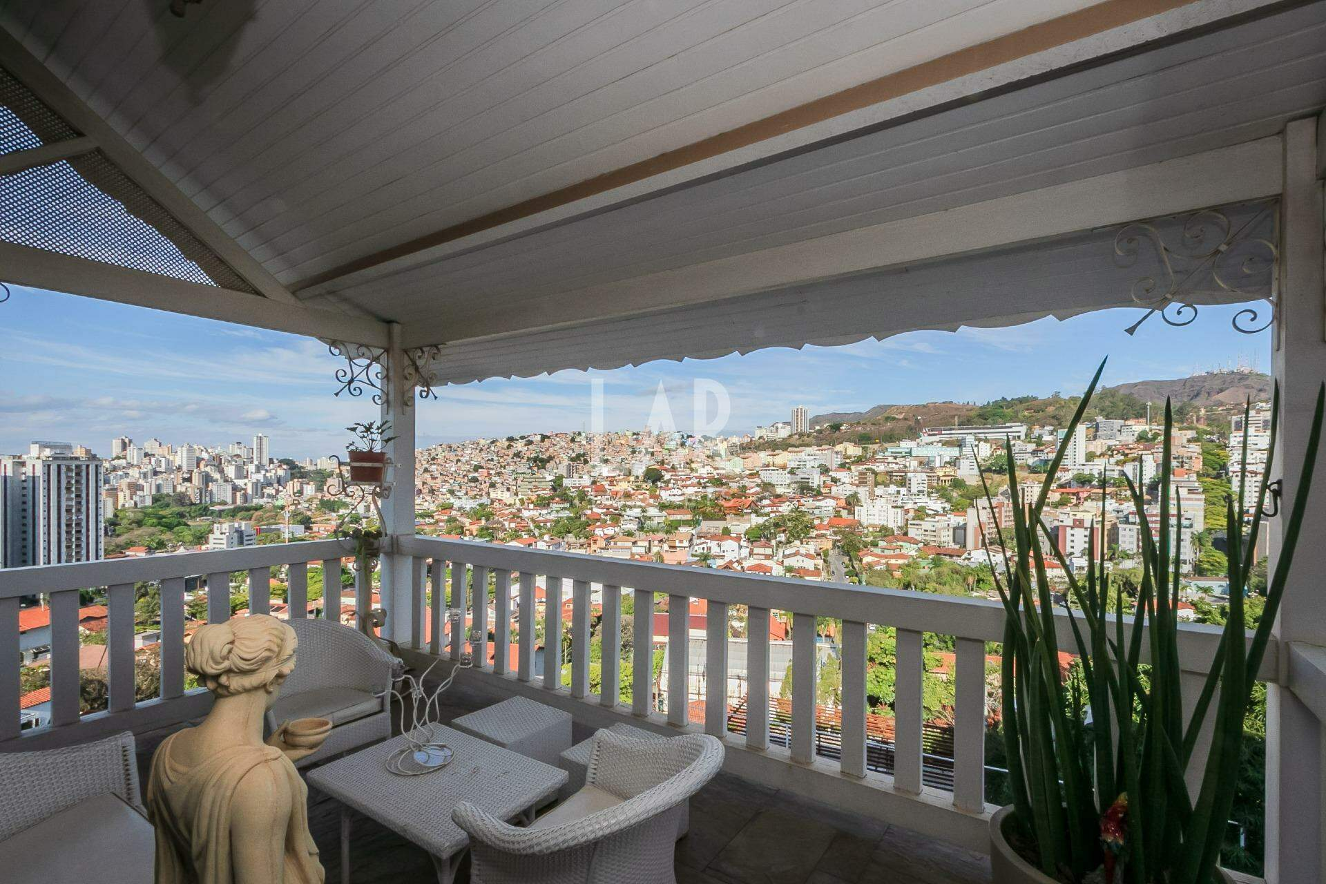 Casa de 6 quartos à venda, São Bento, Belo Horizonte - MG