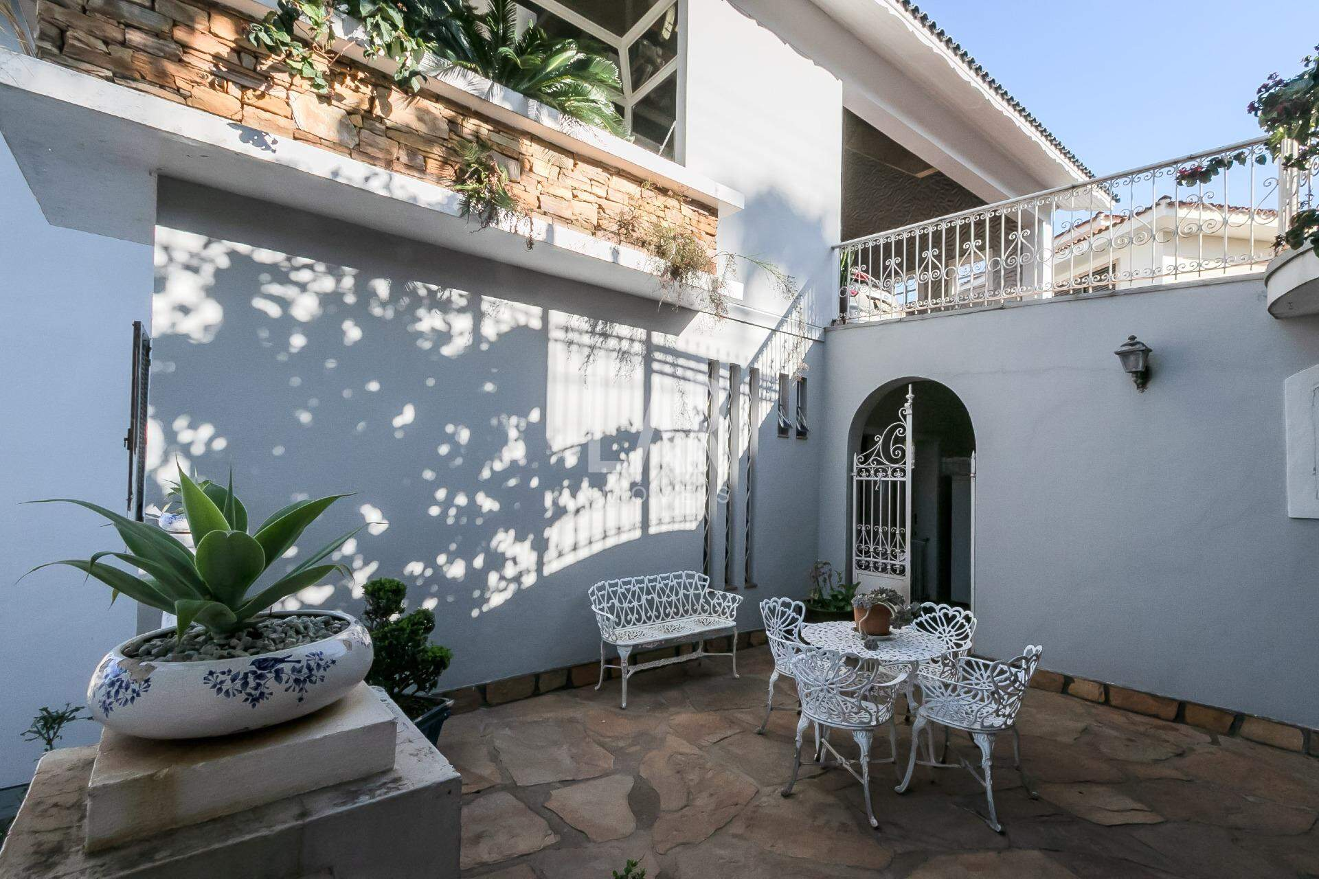 Casa de 6 quartos à venda, São Bento, Belo Horizonte - MG