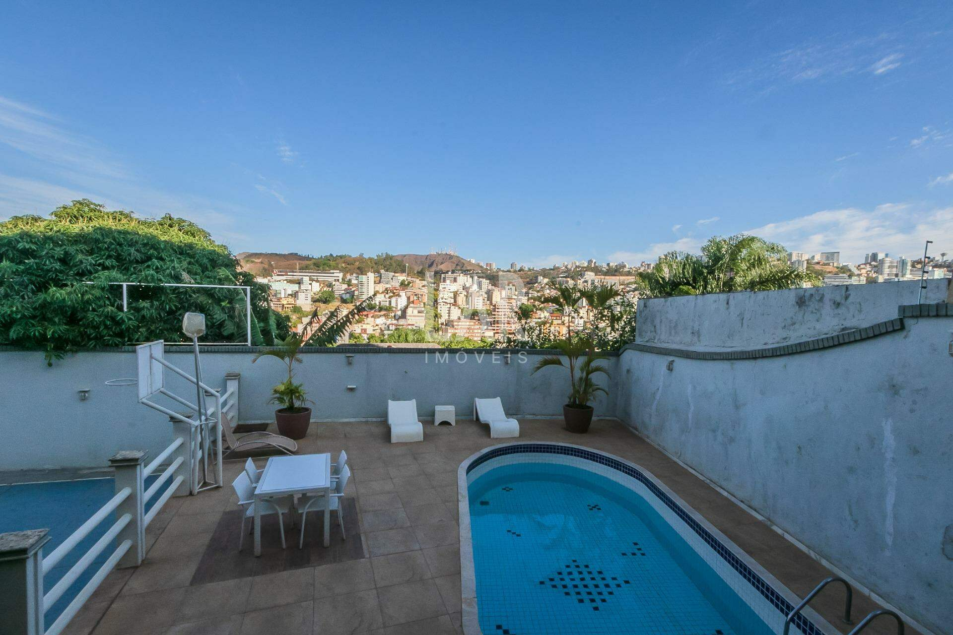 Casa de 6 quartos à venda, São Bento, Belo Horizonte - MG