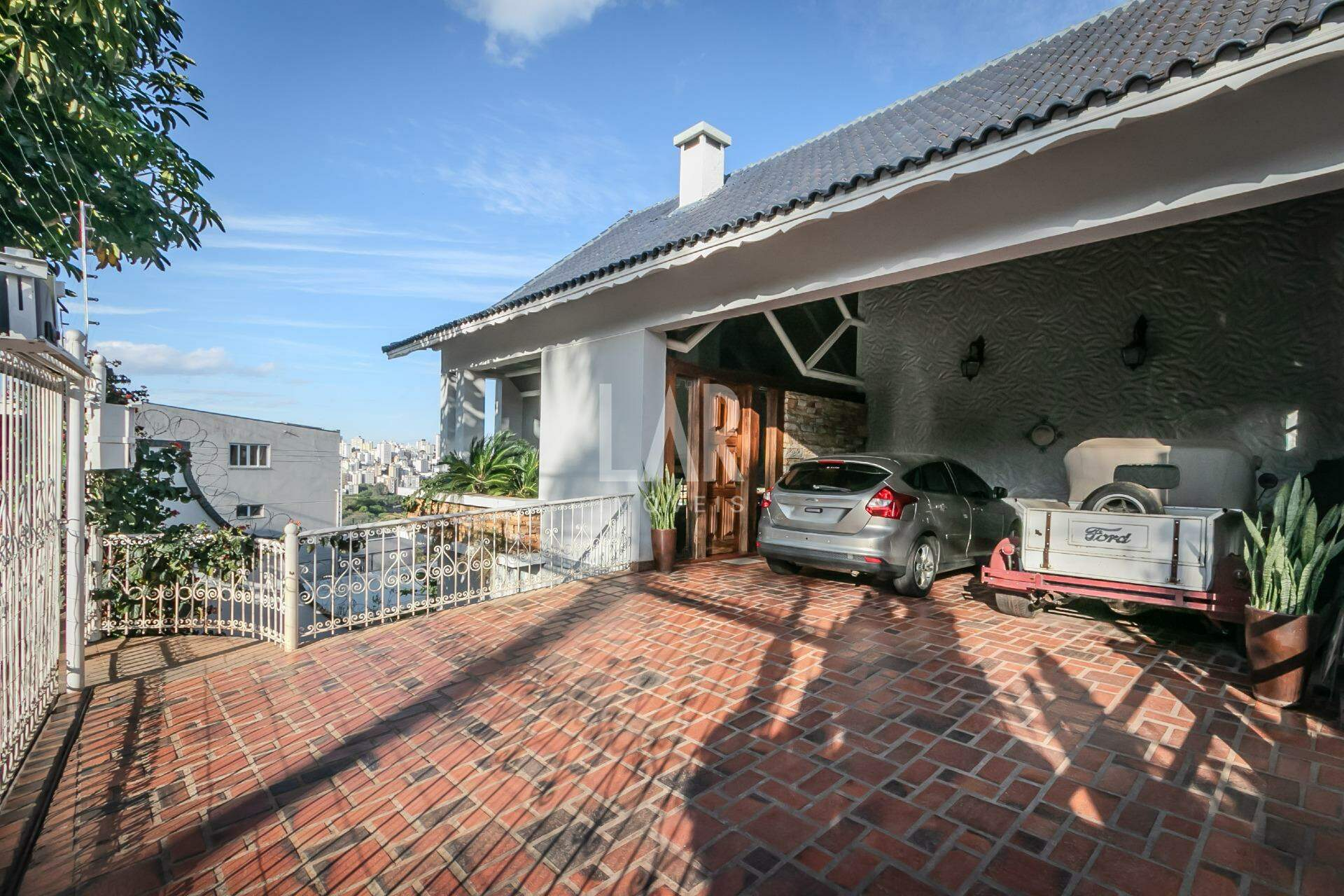 Casa de 6 quartos à venda, São Bento, Belo Horizonte - MG