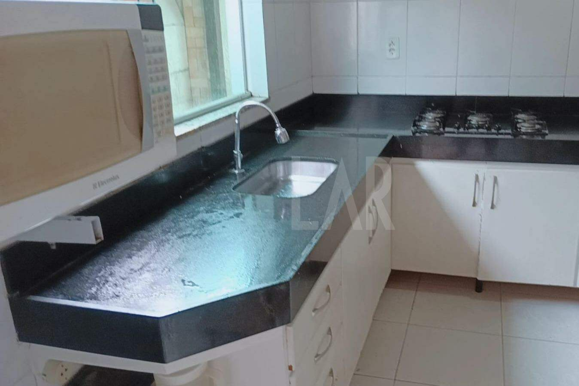 Casa Geminada de 2 quartos à venda, Santa Amélia, Belo Horizonte - MG