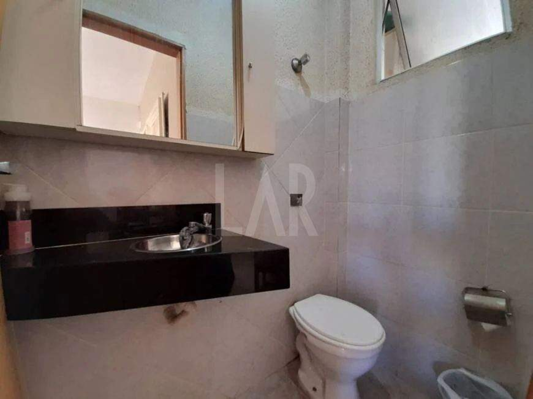 Casa Geminada de 2 quartos à venda, Santa Amélia, Belo Horizonte - MG