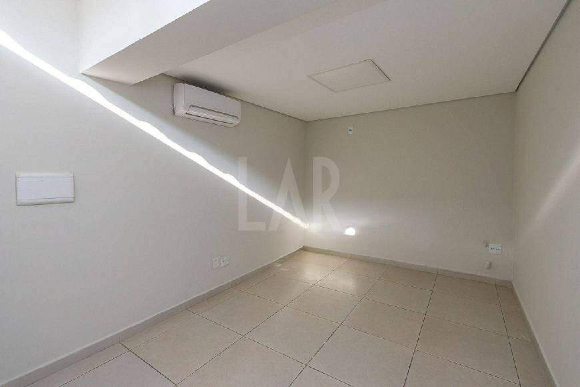 Sala à venda, Santa Efigênia, Belo Horizonte - MG