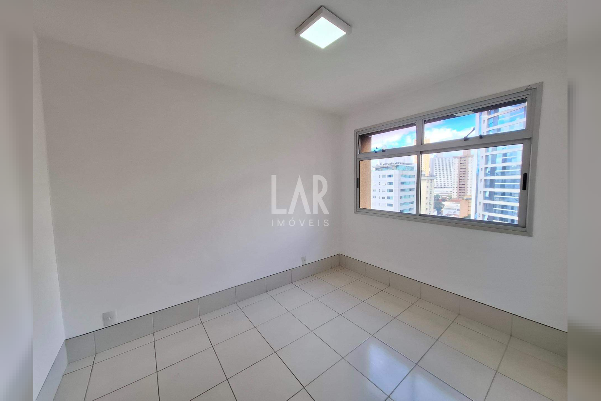 Apartamento de 2 quartos para alugar, Savassi, Belo Horizonte - MG