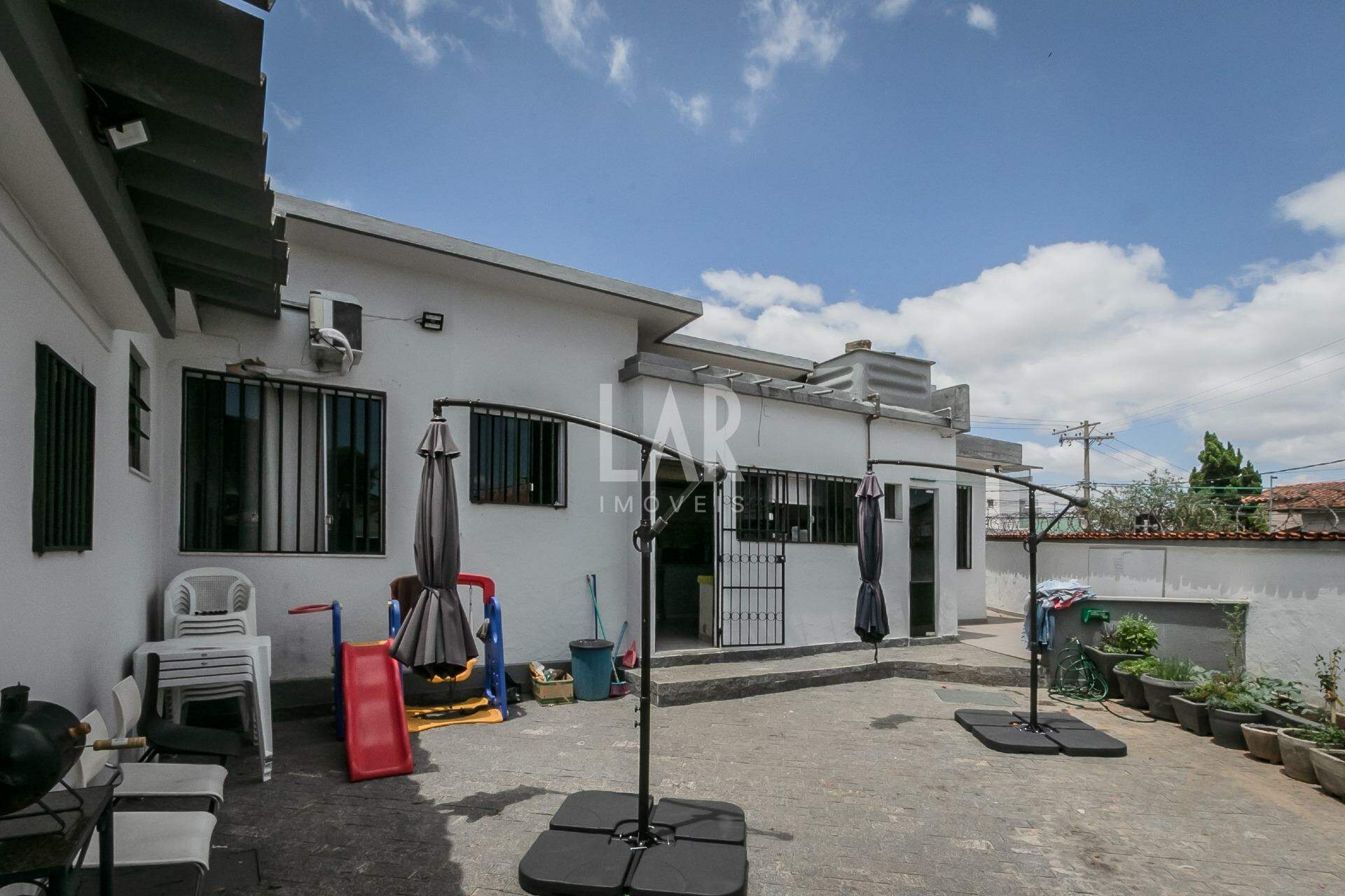 Casa de 3 quartos à venda, Santa Rosa, Belo Horizonte - MG