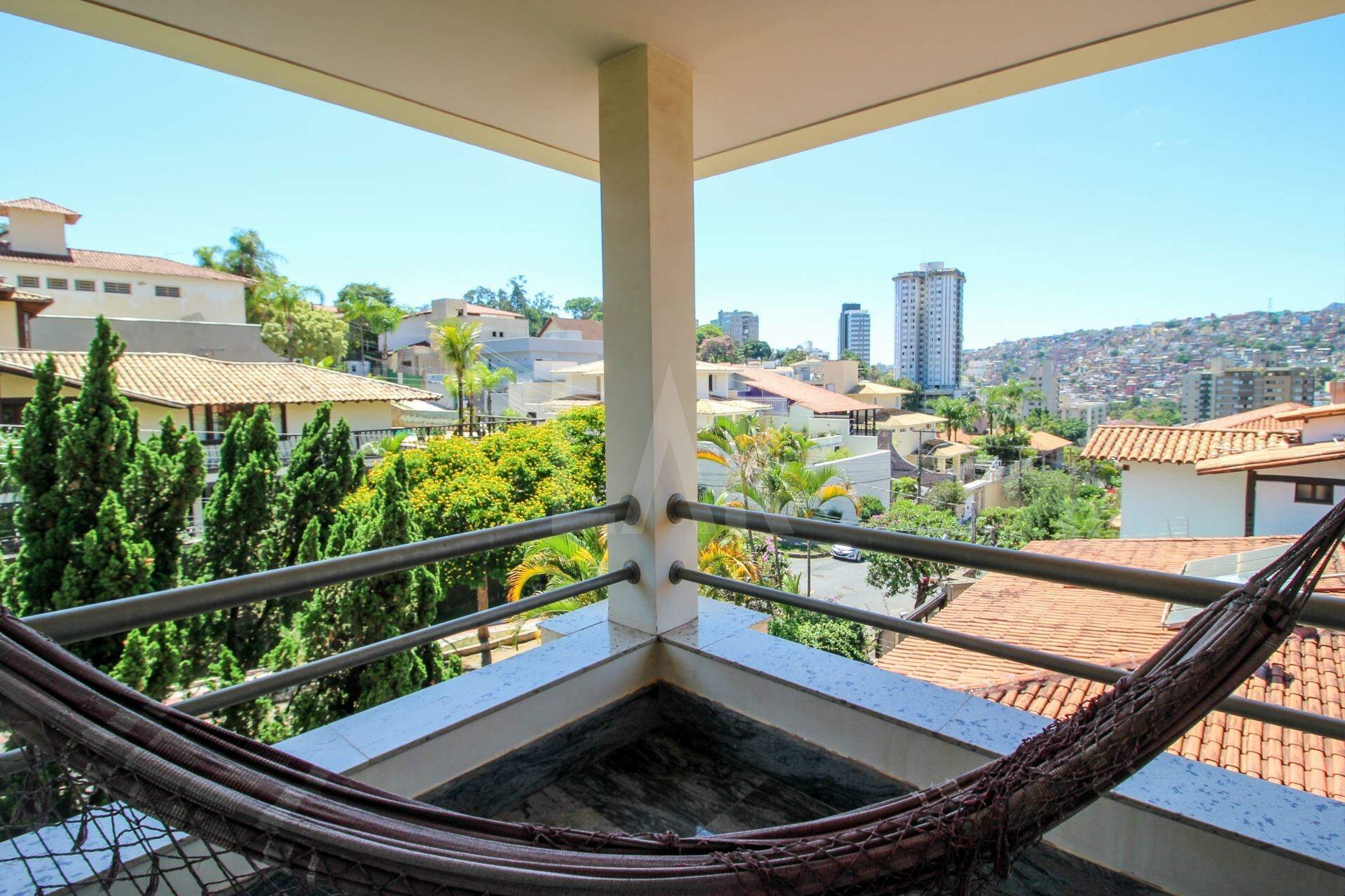 Casa de 4 quartos à venda, São Bento, Belo Horizonte - MG
