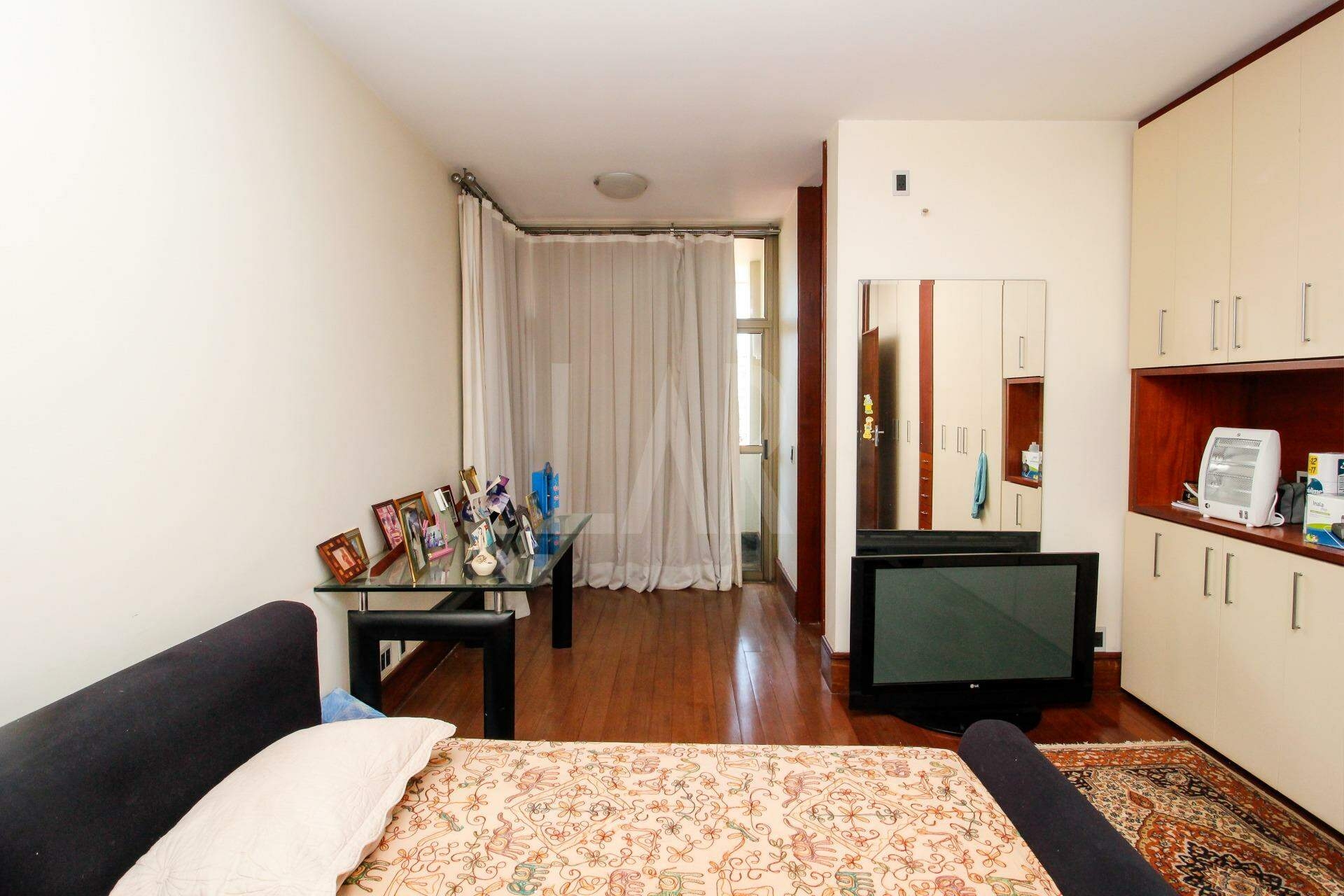 Casa de 4 quartos à venda, São Bento, Belo Horizonte - MG