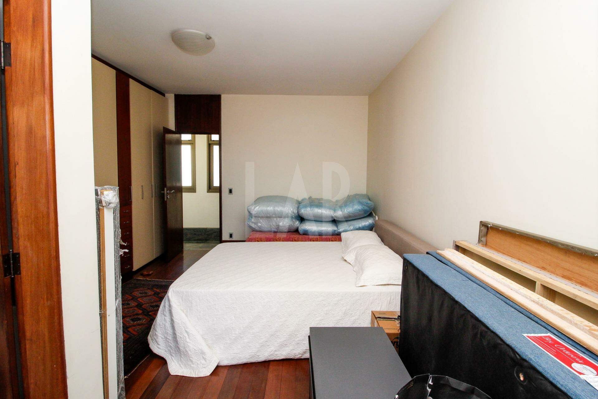 Casa de 4 quartos à venda, São Bento, Belo Horizonte - MG