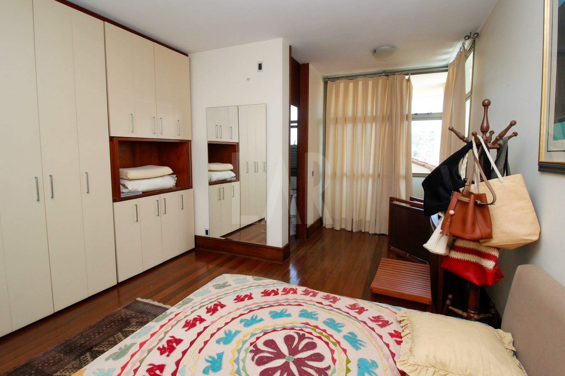 Casa de 4 quartos à venda, São Bento, Belo Horizonte - MG