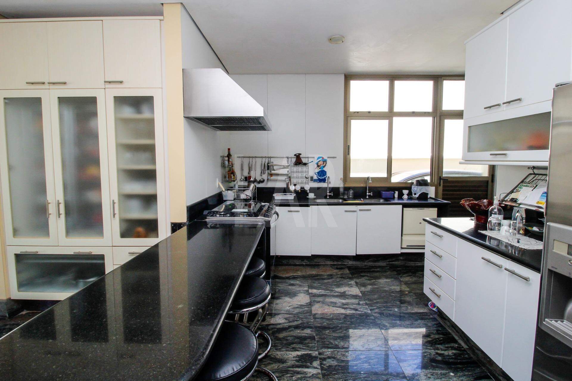Casa de 4 quartos à venda, São Bento, Belo Horizonte - MG
