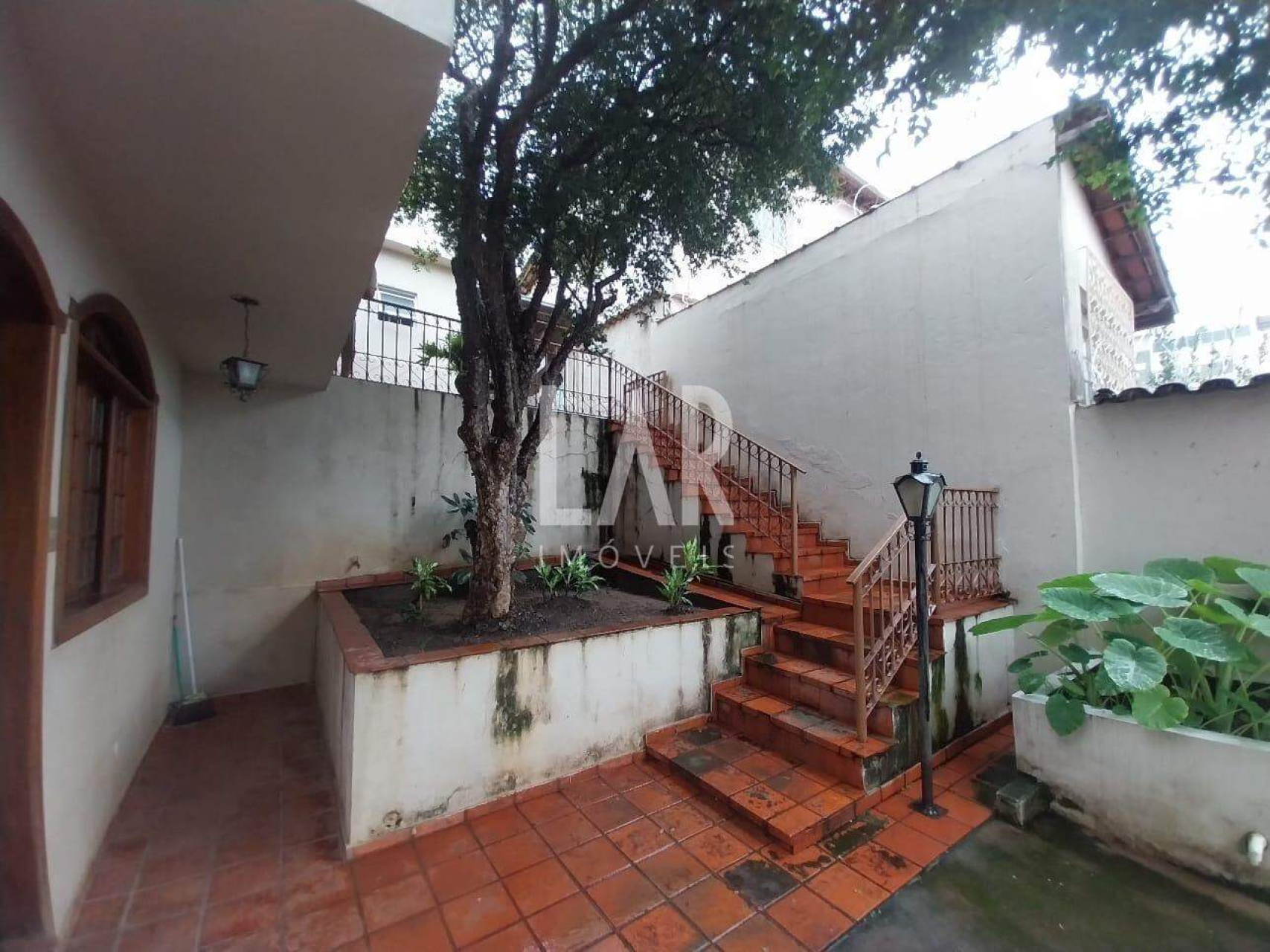 Casa de 5 quartos à venda, Paraíso, Belo Horizonte - MG