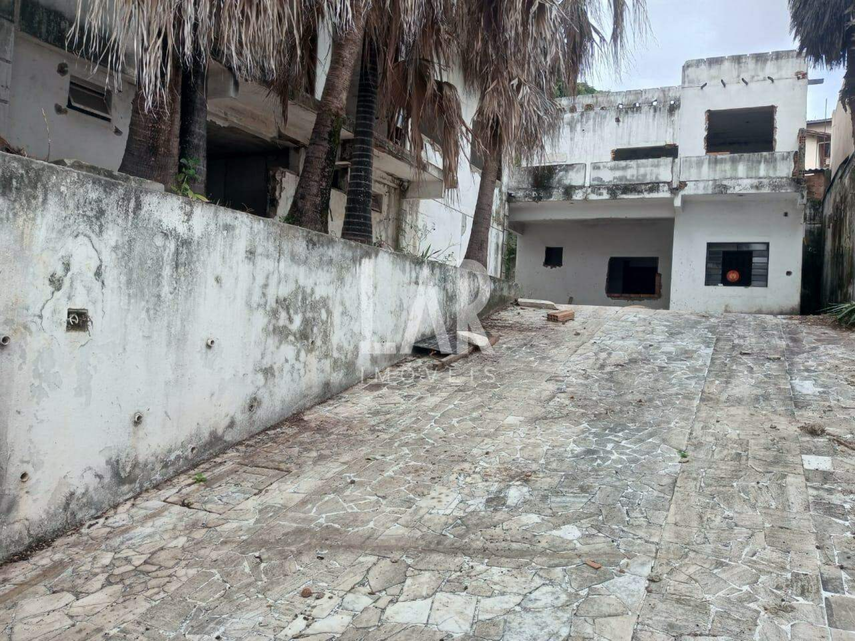 Prédio de 20 quartos à venda, São João Batista, Belo Horizonte - MG