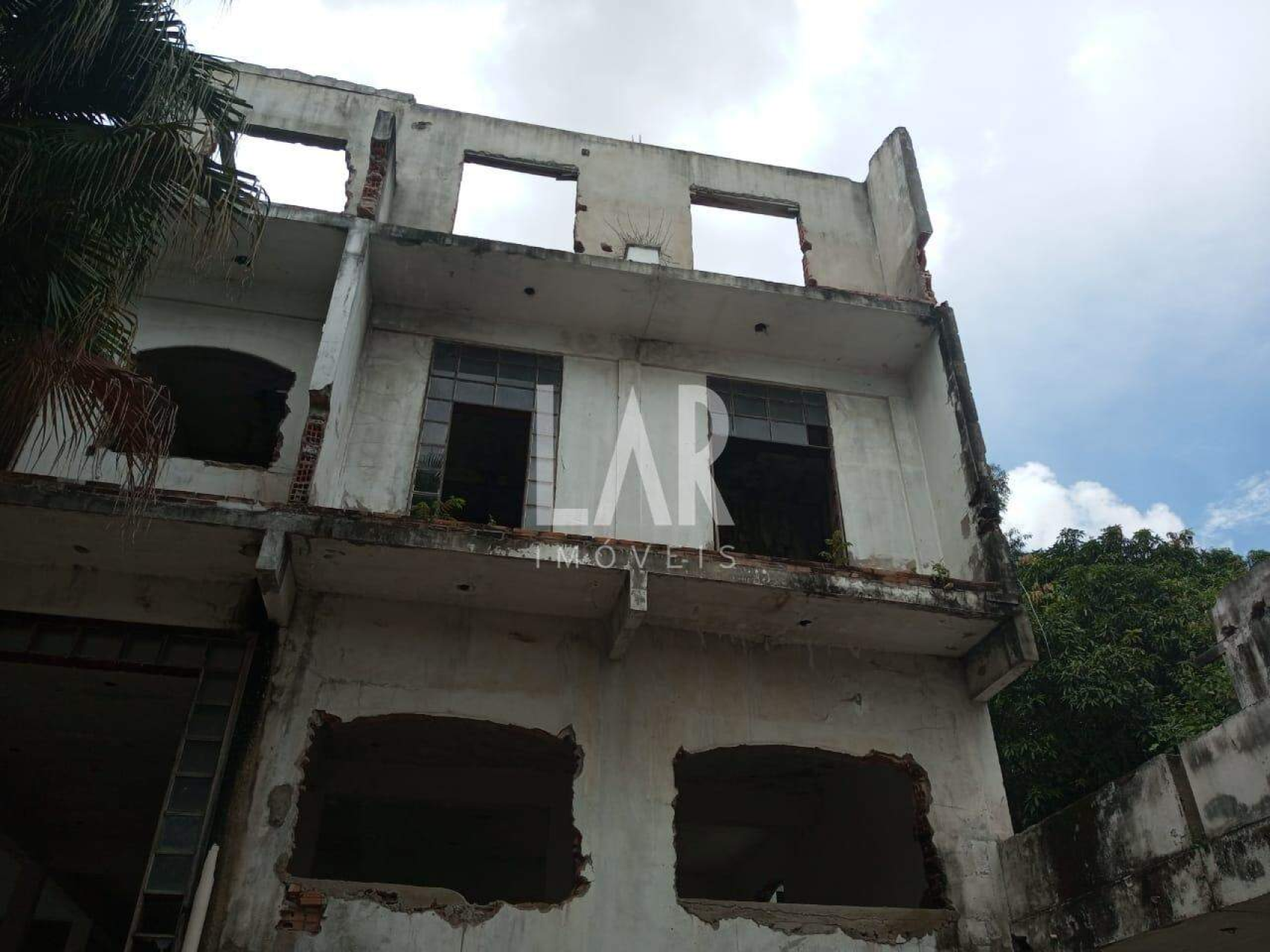 Prédio de 20 quartos à venda, São João Batista, Belo Horizonte - MG