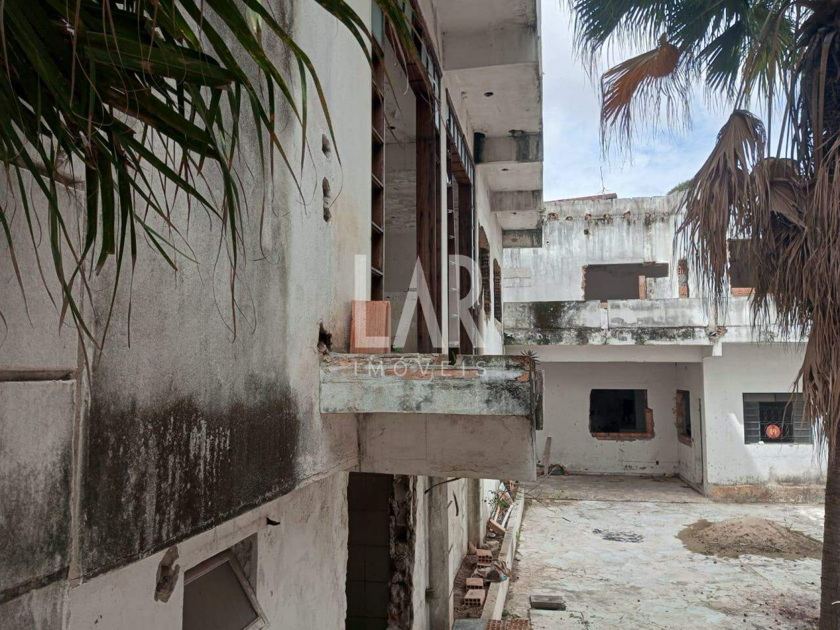 Prédio de 20 quartos à venda, São João Batista, Belo Horizonte - MG