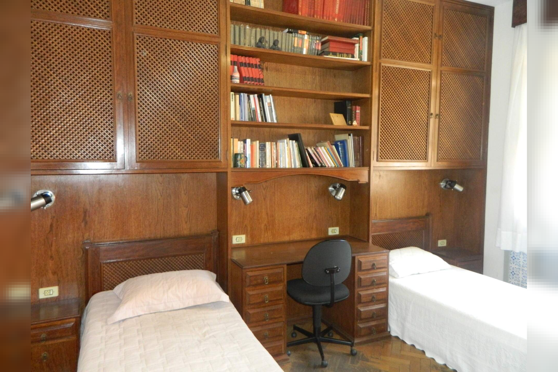 Casa de 3 quartos à venda, Serra, Belo Horizonte - MG