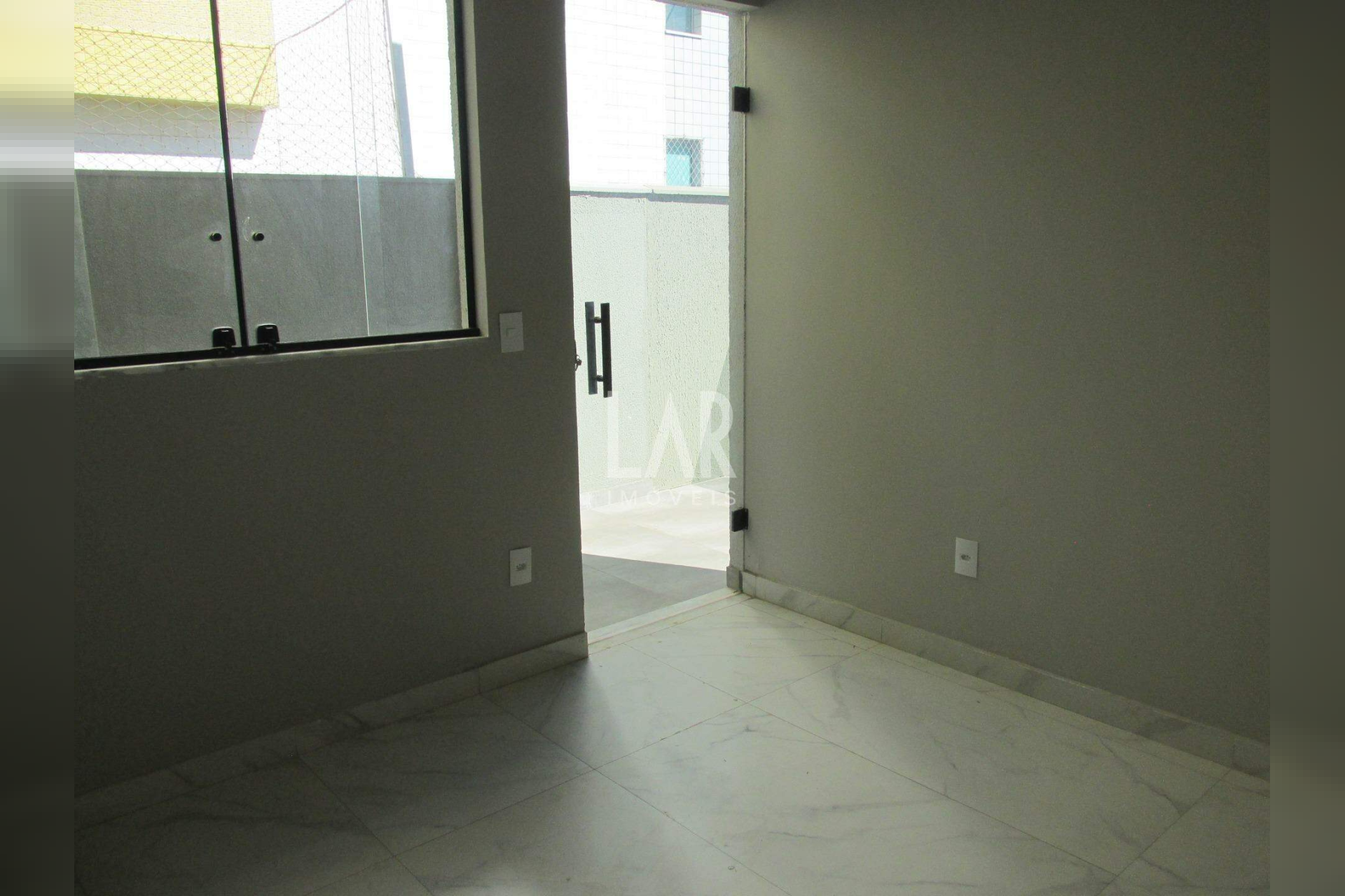 Casa Geminada de 3 quartos à venda, Planalto, Belo Horizonte - MG