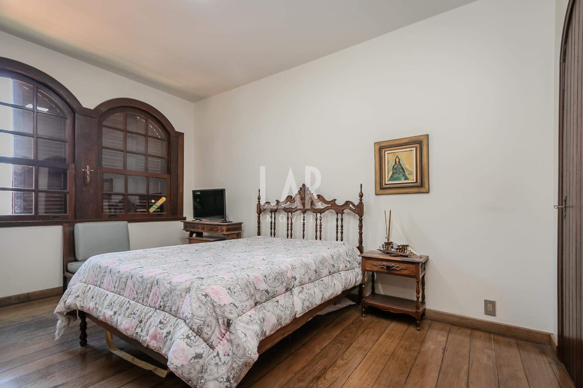 Casa de 5 quartos à venda, Santa Lúcia, Belo Horizonte - MG