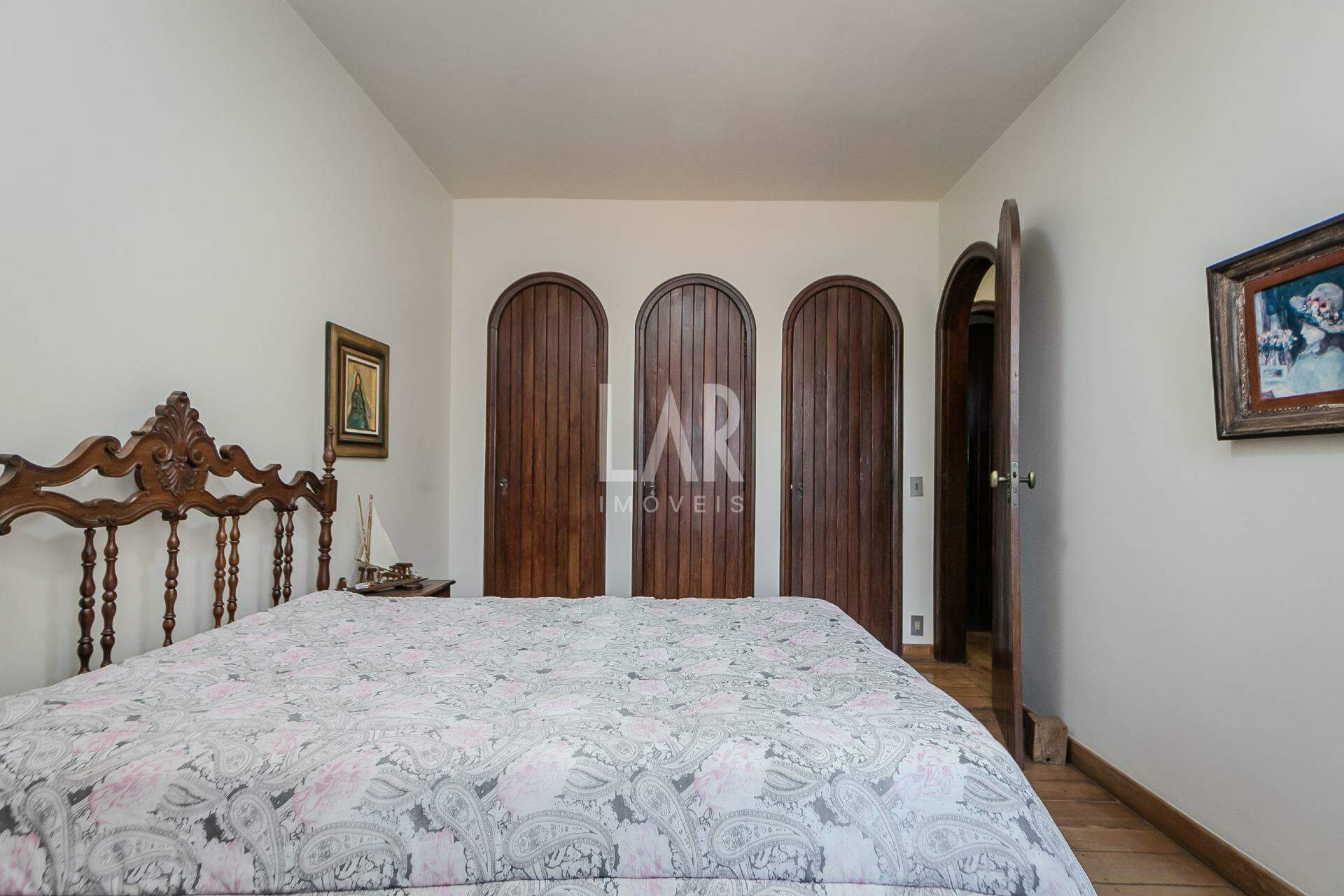 Casa de 5 quartos à venda, Santa Lúcia, Belo Horizonte - MG