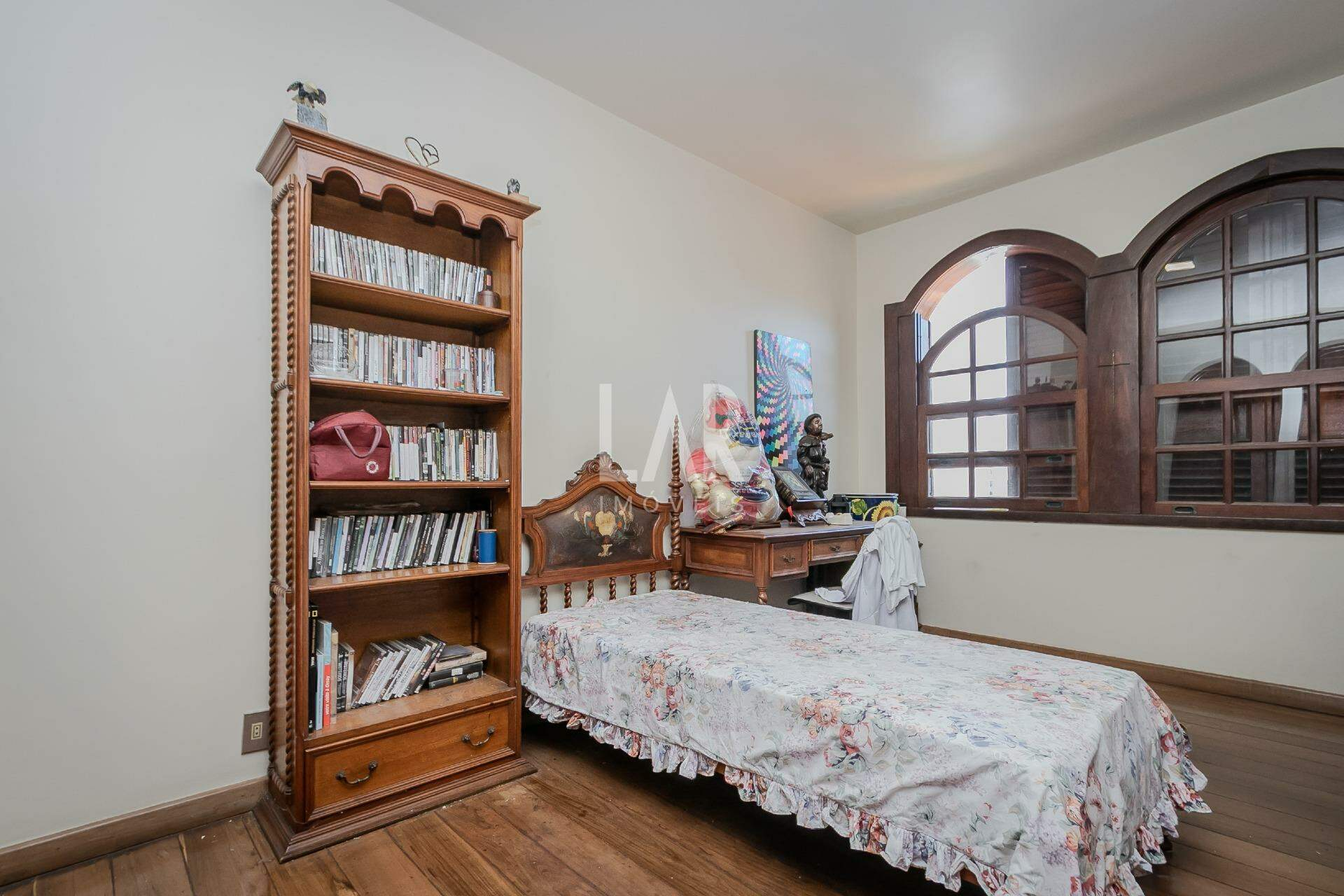 Casa de 5 quartos à venda, Santa Lúcia, Belo Horizonte - MG