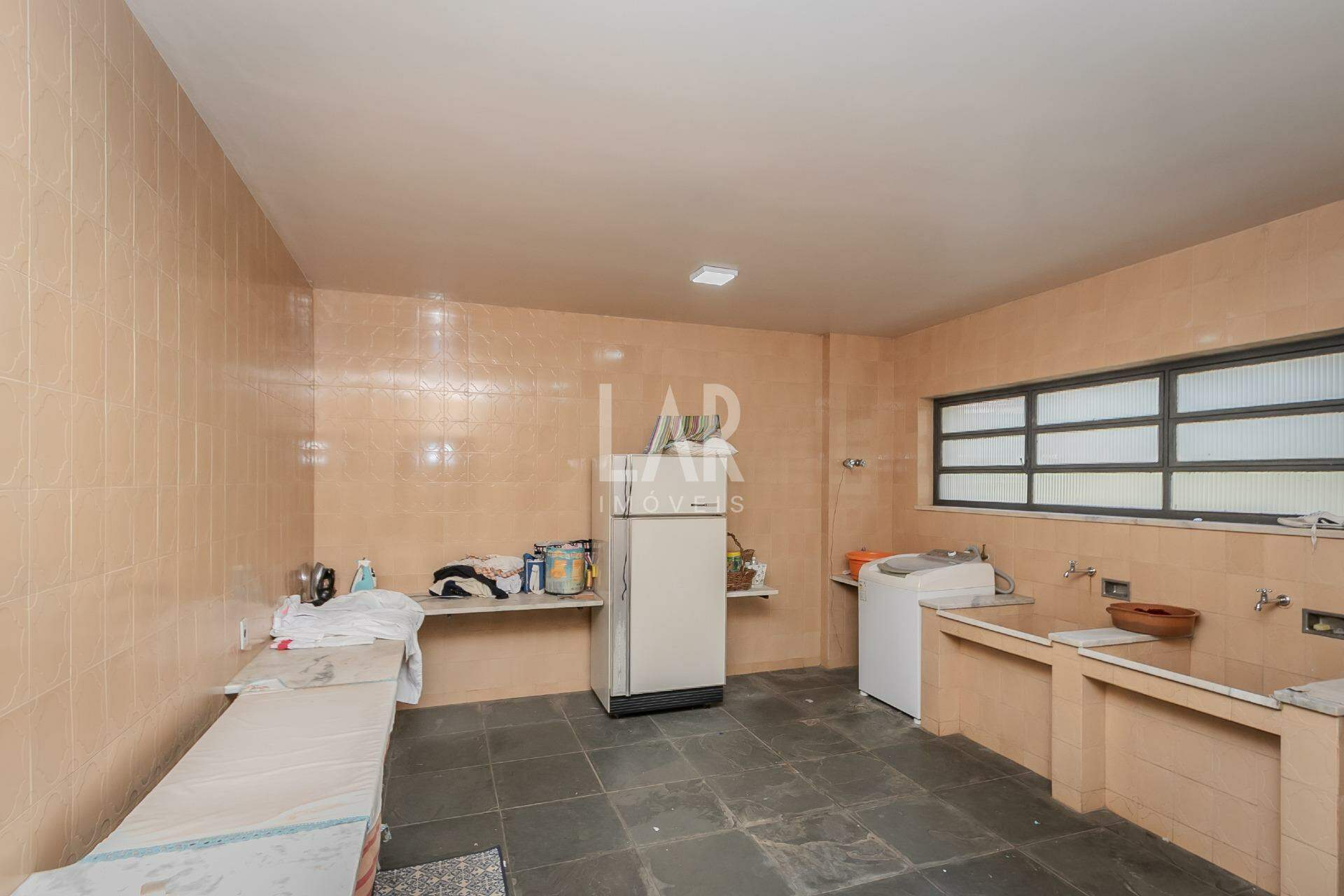 Casa de 5 quartos à venda, Santa Lúcia, Belo Horizonte - MG