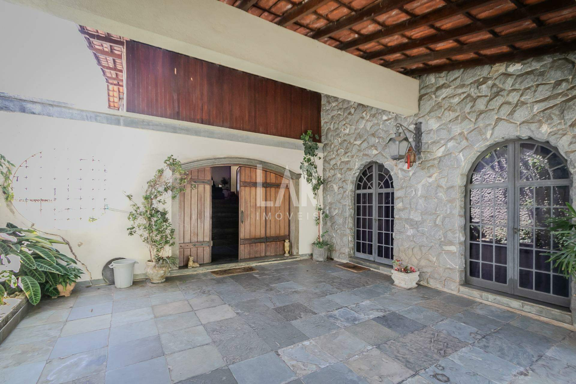 Casa de 5 quartos à venda, Santa Lúcia, Belo Horizonte - MG