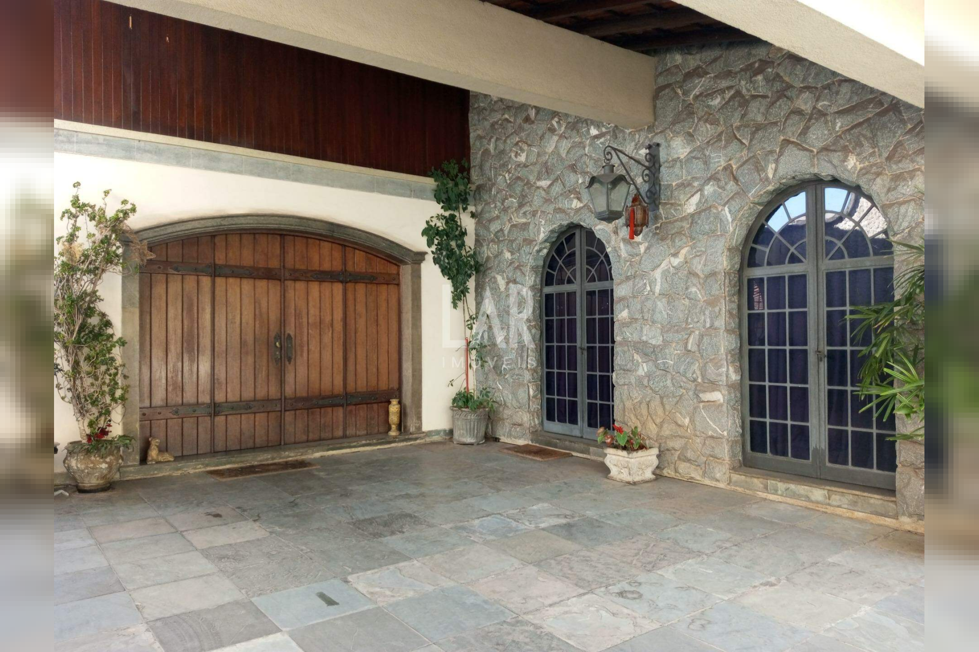 Casa de 5 quartos para alugar, Santa Lúcia, Belo Horizonte - MG