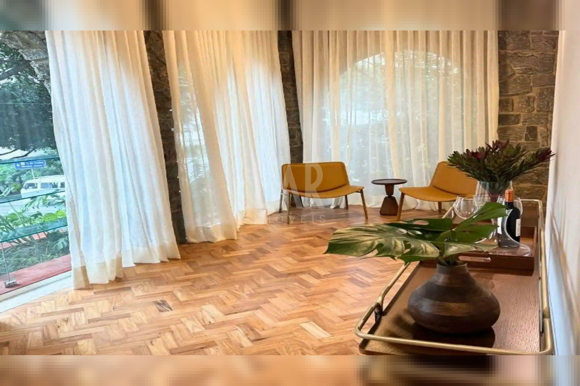 Casa Ferolla - Santo Antônio - Belo Horizonte, MG