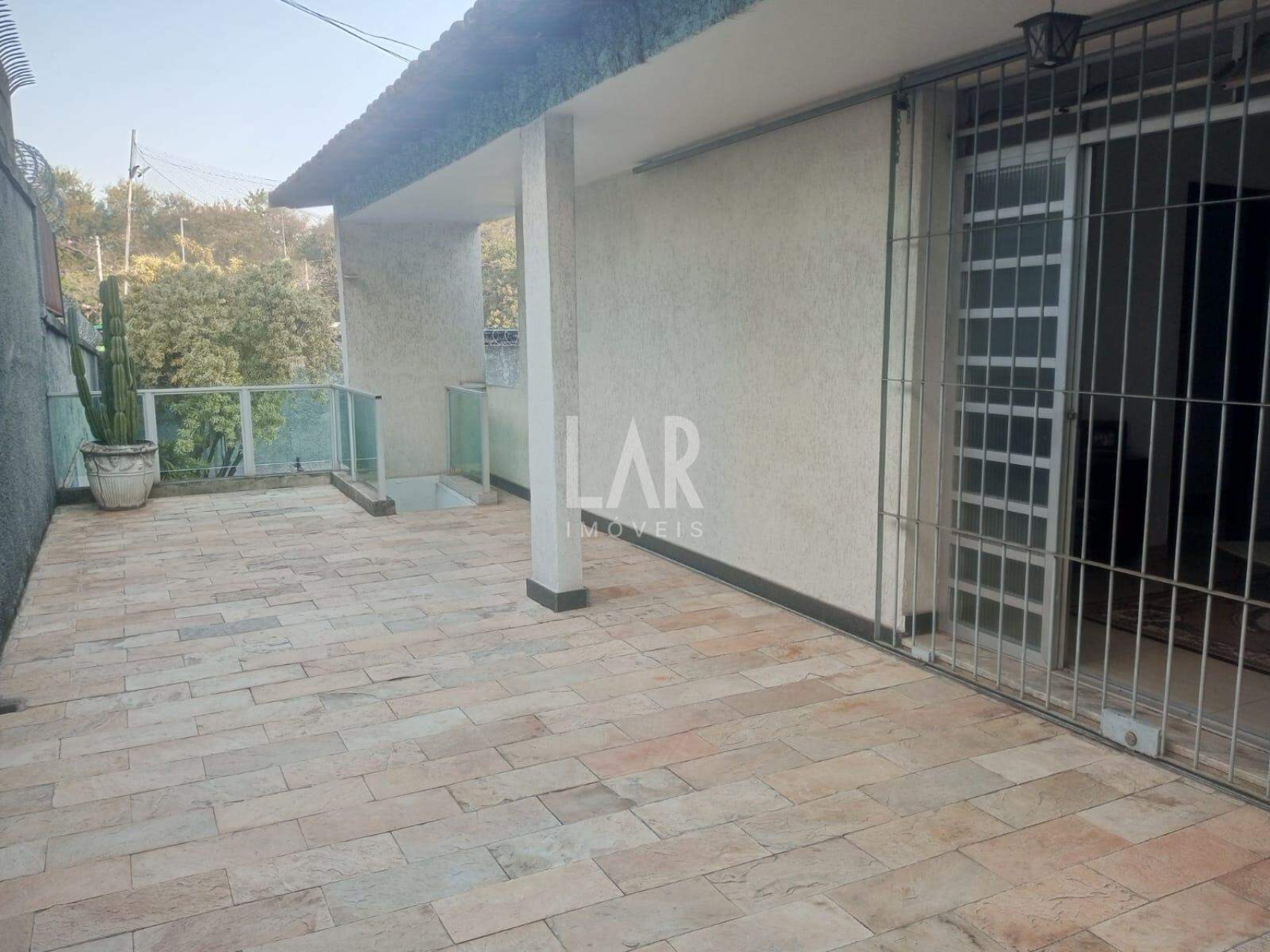 Casa de 3 quartos à venda, Coração Eucarístico, Belo Horizonte - MG