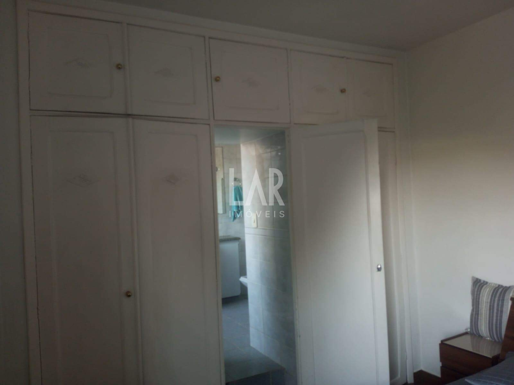 Casa de 3 quartos à venda, Coração Eucarístico, Belo Horizonte - MG