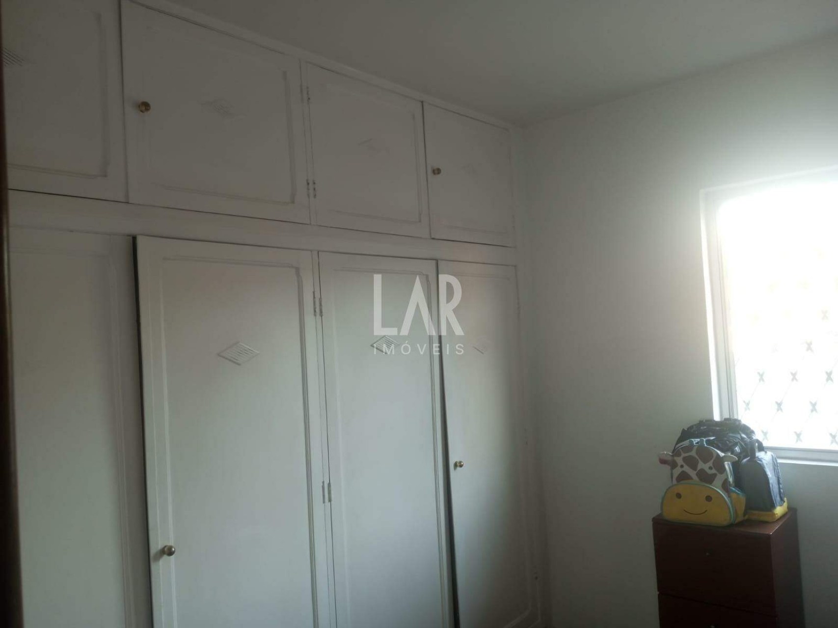 Casa de 3 quartos à venda, Coração Eucarístico, Belo Horizonte - MG
