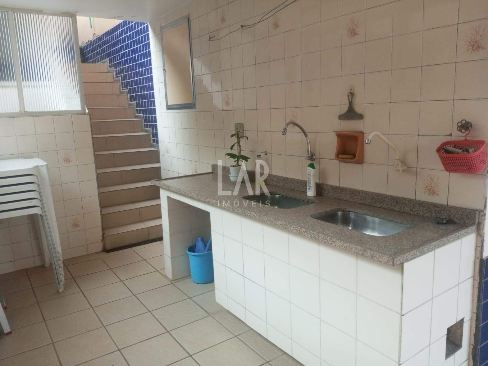 Casa de 3 quartos à venda, Coração Eucarístico, Belo Horizonte - MG