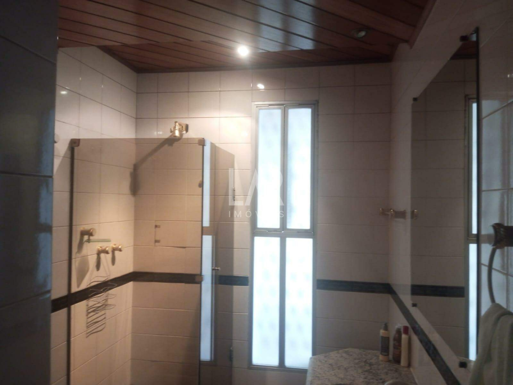 Casa de 3 quartos à venda, Coração Eucarístico, Belo Horizonte - MG