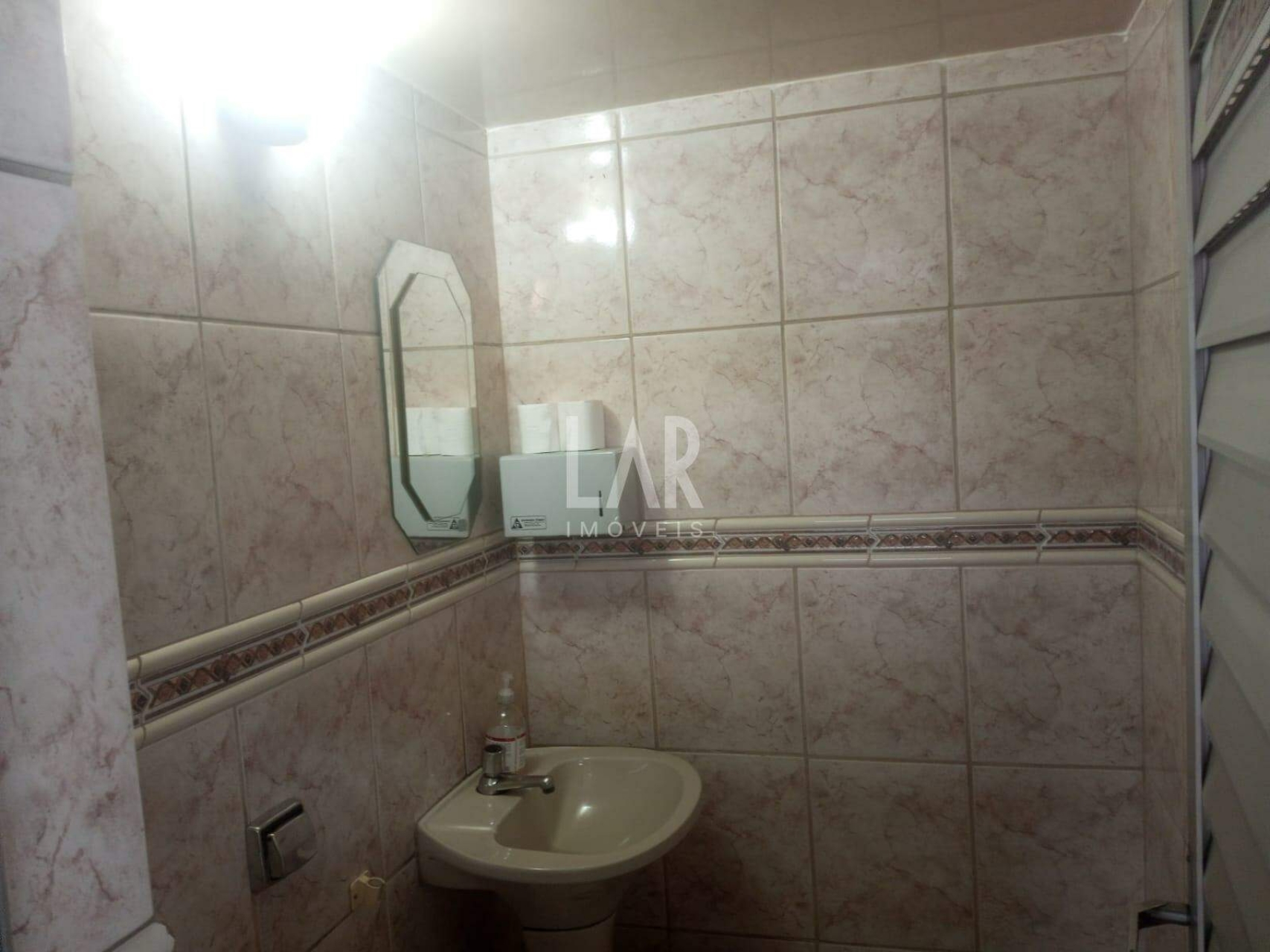 Casa de 3 quartos à venda, Coração Eucarístico, Belo Horizonte - MG