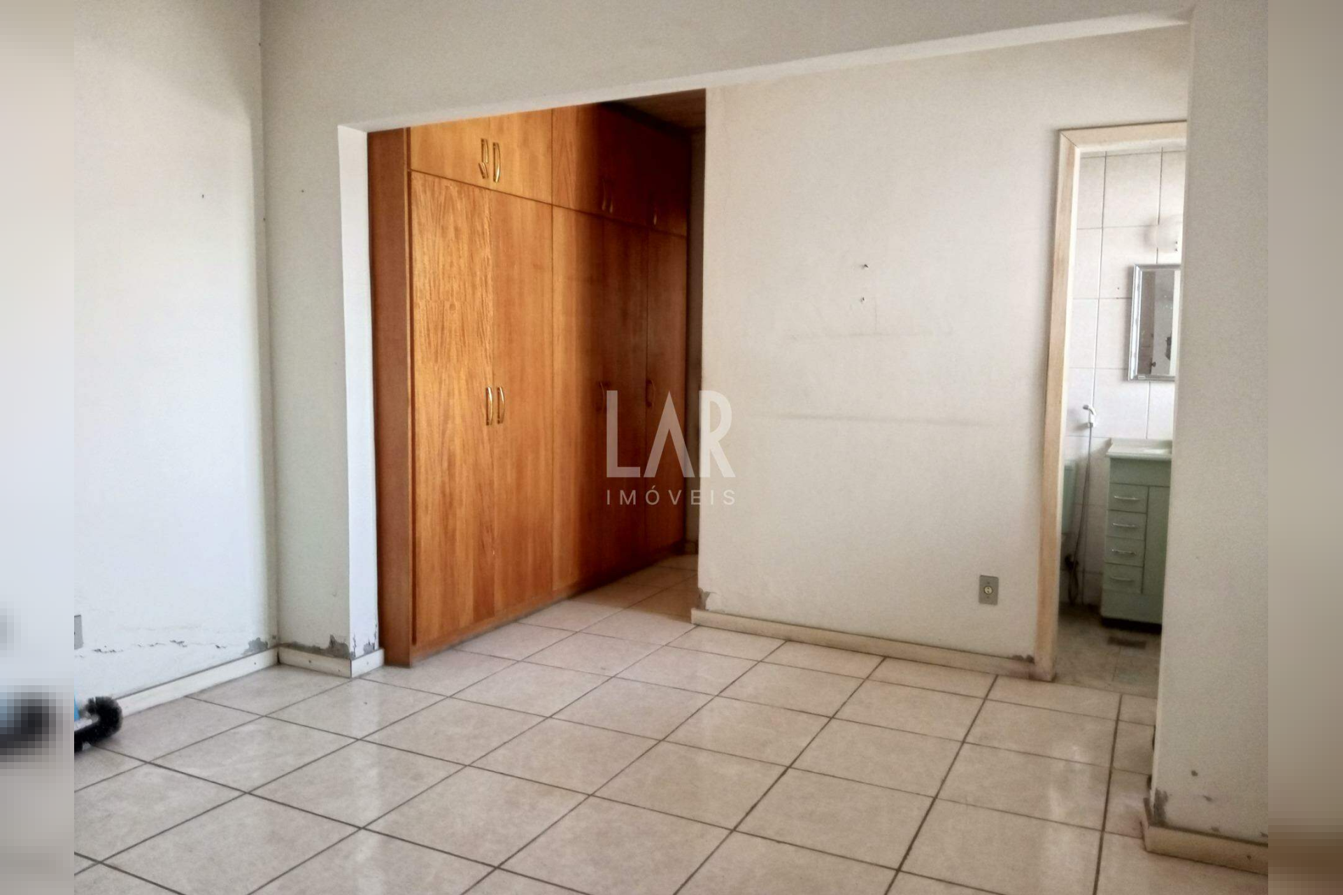 Casa de 4 quartos à venda, Santa Efigênia, Belo Horizonte - MG