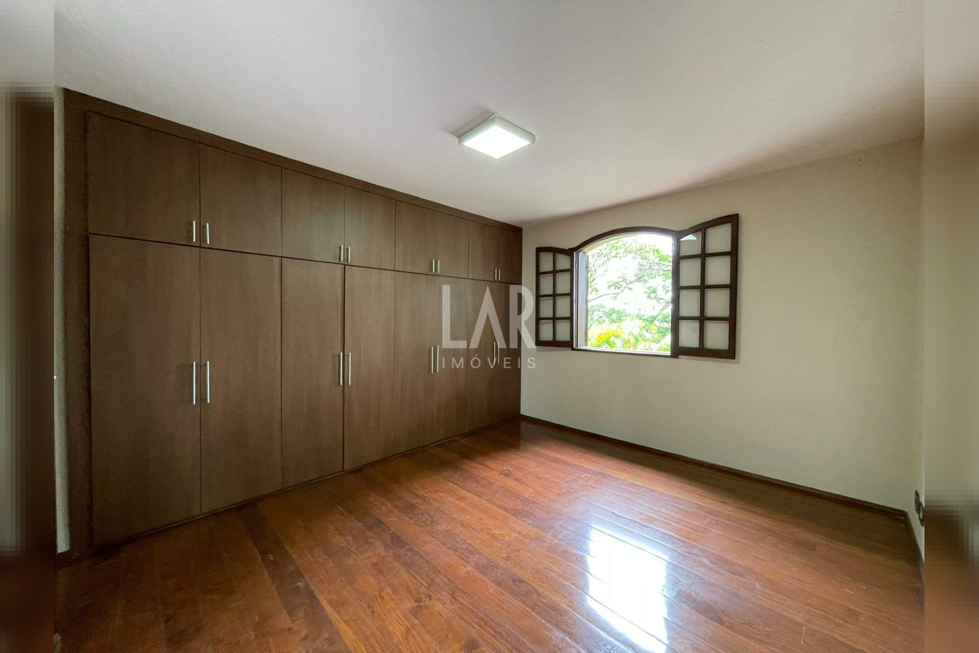 Casa de 4 quartos para alugar, São Luiz, Belo Horizonte - MG