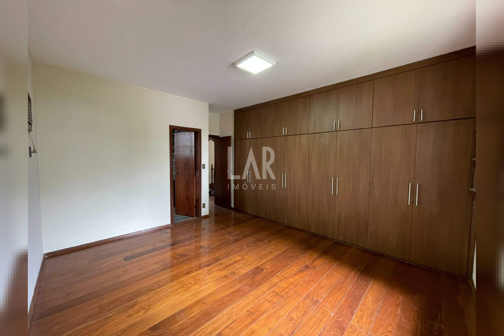 Casa de 4 quartos para alugar, São Luiz, Belo Horizonte - MG