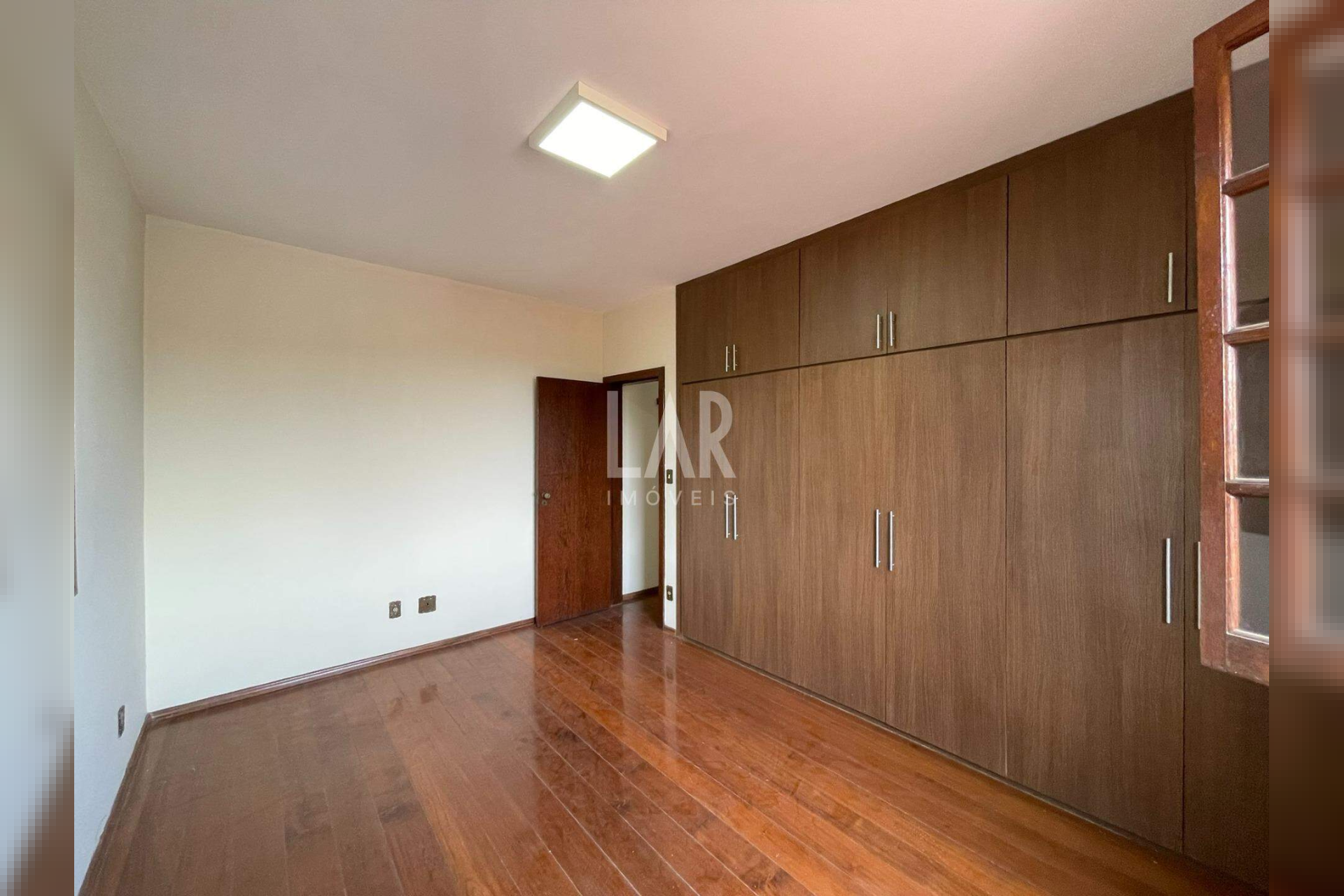 Casa de 4 quartos para alugar, São Luiz, Belo Horizonte - MG