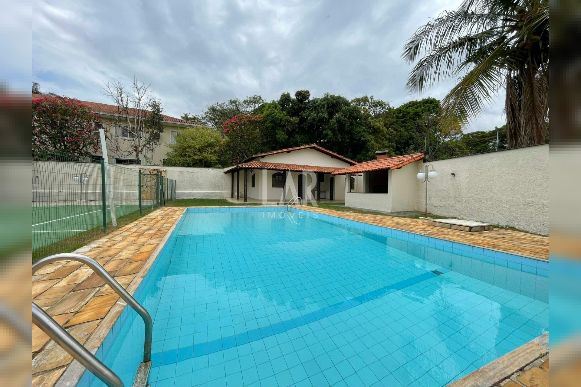 Casa de 4 quartos para alugar, São Luiz, Belo Horizonte - MG