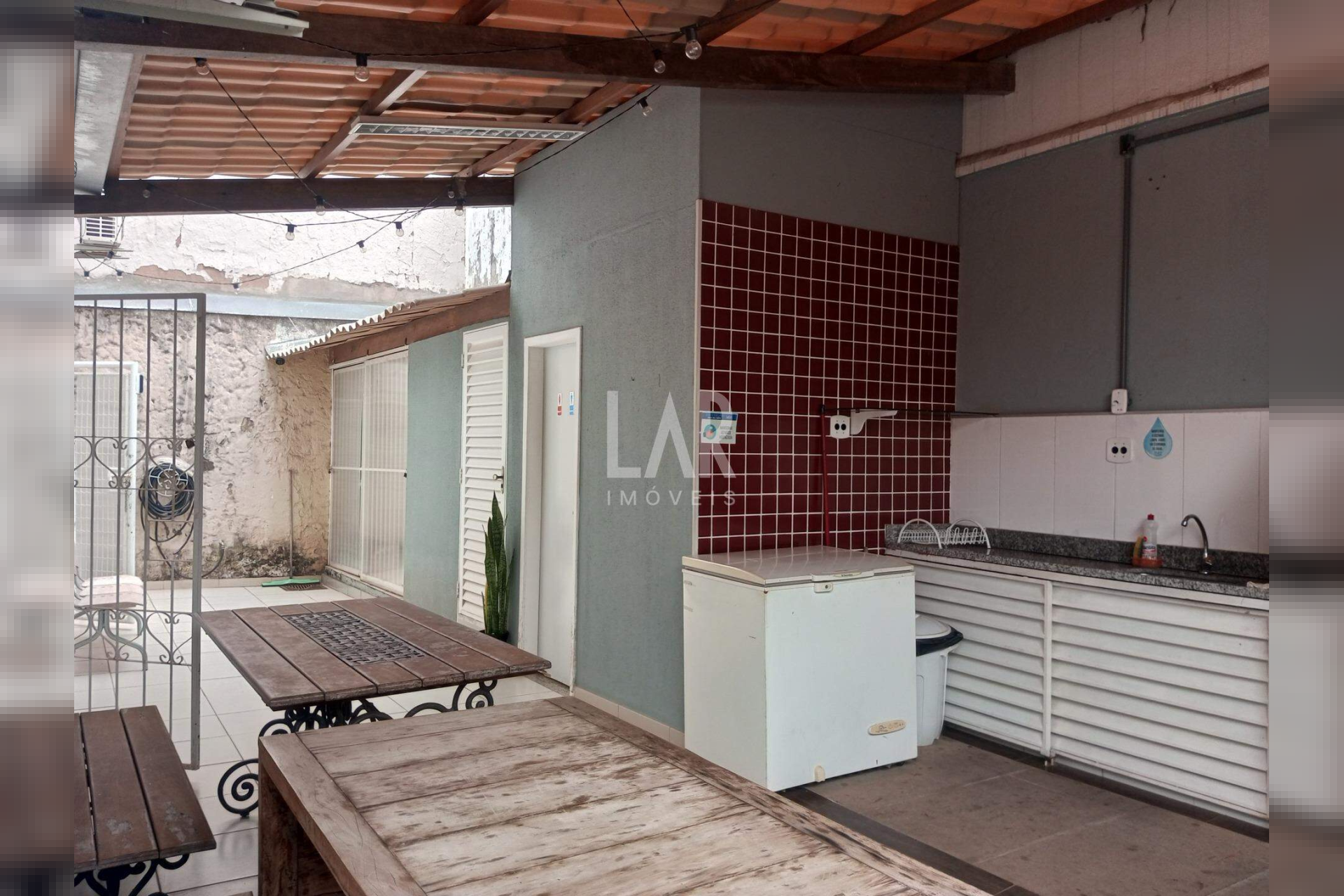 Casa de 8 quartos à venda, Vila Paris, Belo Horizonte - MG