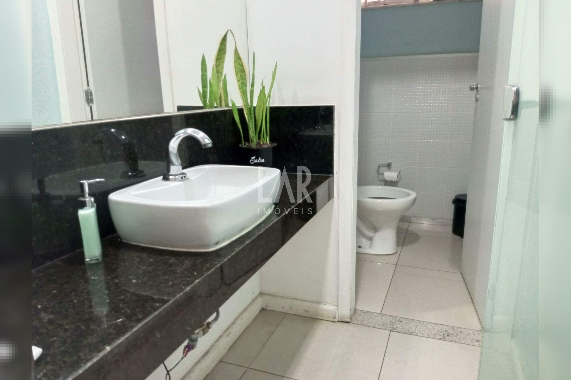 Casa de 8 quartos à venda, Vila Paris, Belo Horizonte - MG