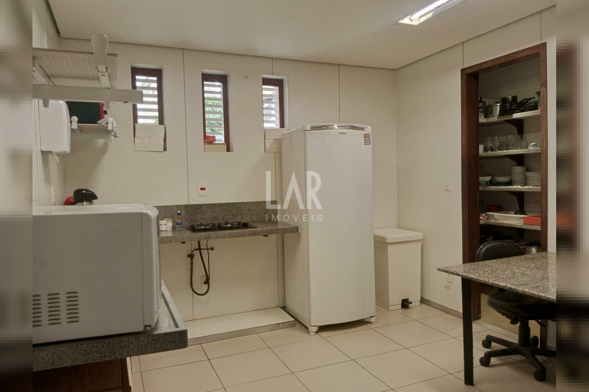 Casa de 8 quartos à venda, Vila Paris, Belo Horizonte - MG