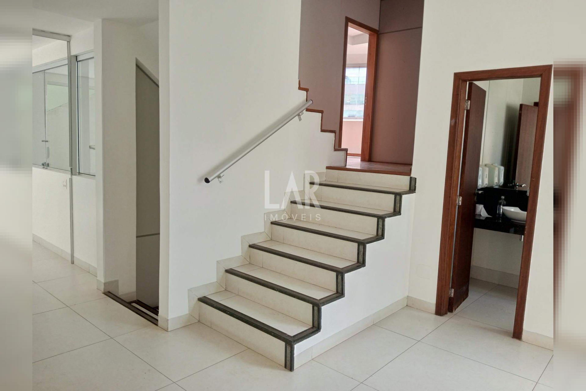 Casa de 7 quartos à venda, Santa Lúcia, Belo Horizonte - MG