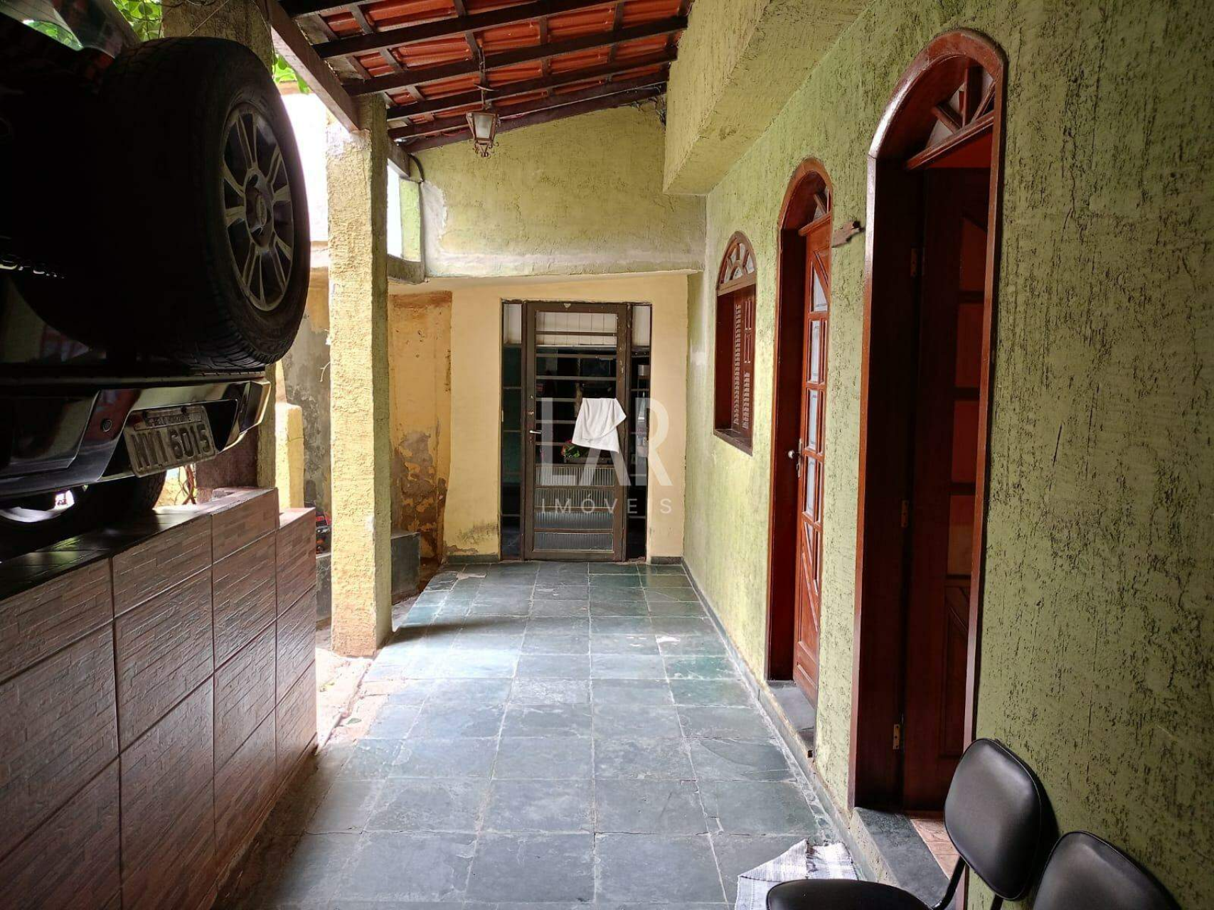 Casa de 8 quartos à venda, Goiânia, Belo Horizonte - MG