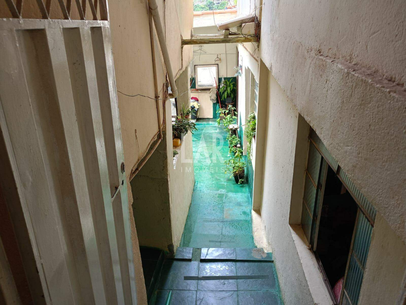 Casa de 8 quartos à venda, Goiânia, Belo Horizonte - MG