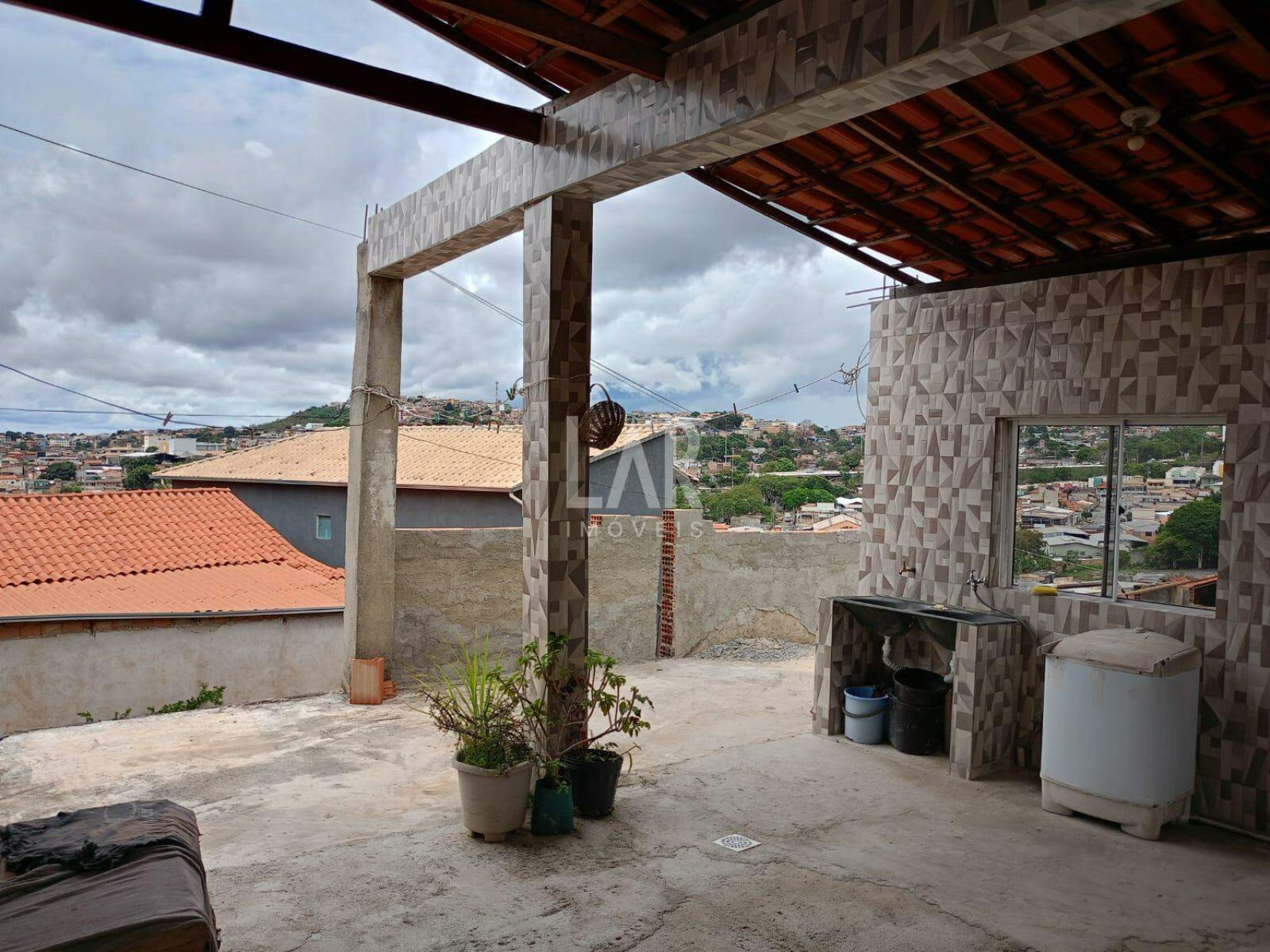Casa de 8 quartos à venda, Goiânia, Belo Horizonte - MG