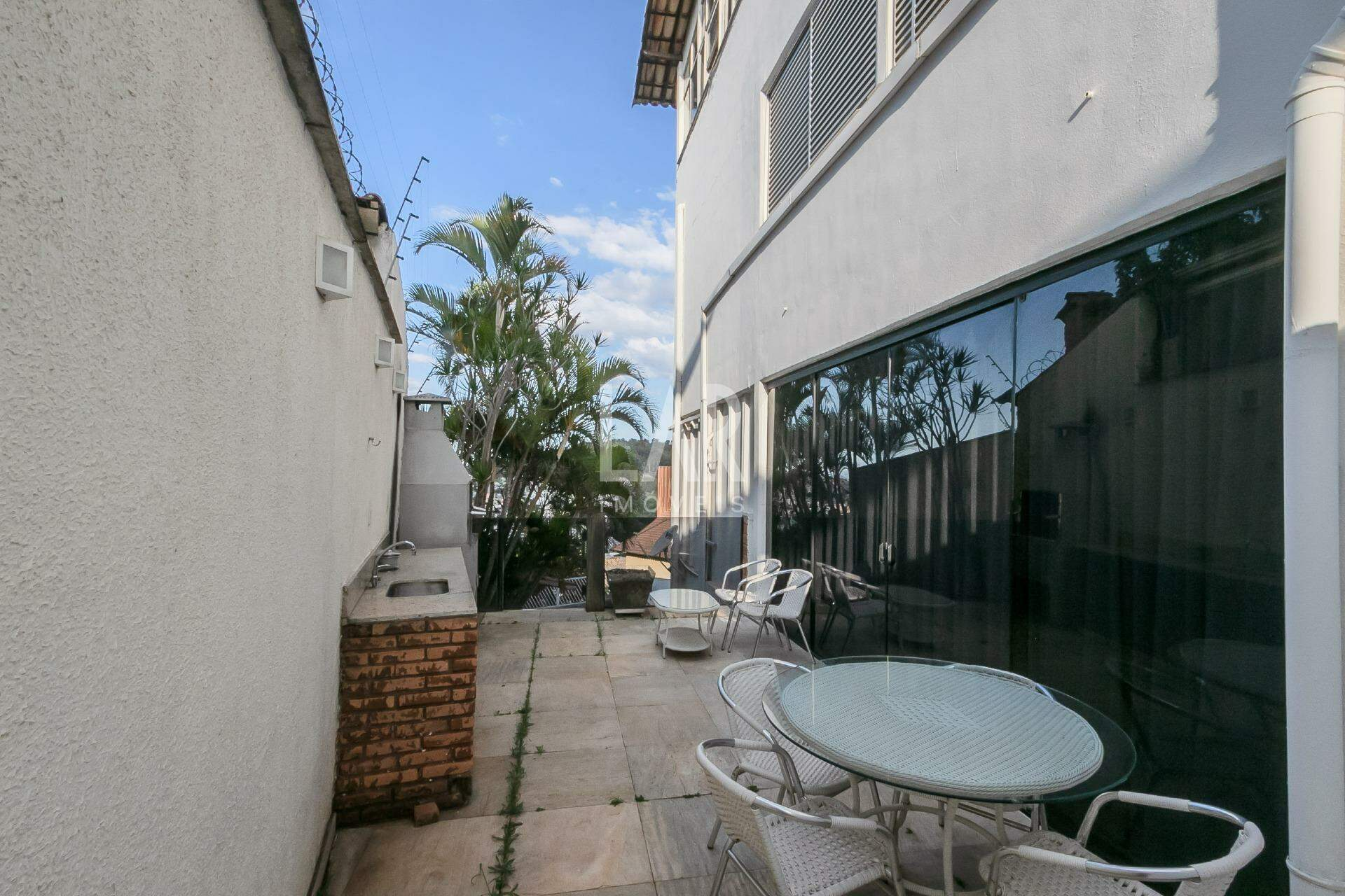 Casa de 5 quartos à venda, São Bento, Belo Horizonte - MG